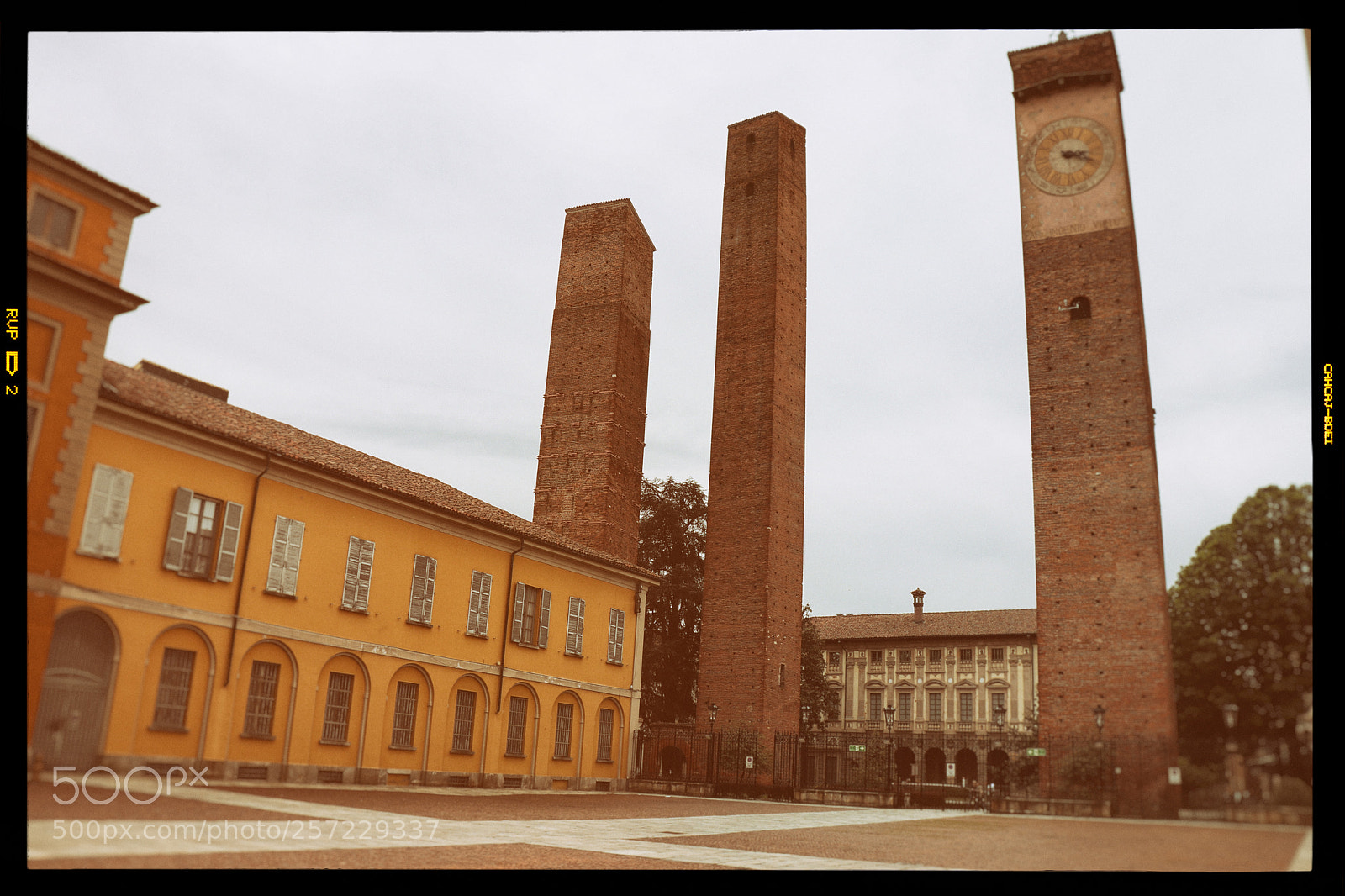 Canon EOS M5 sample photo. Pavia photography