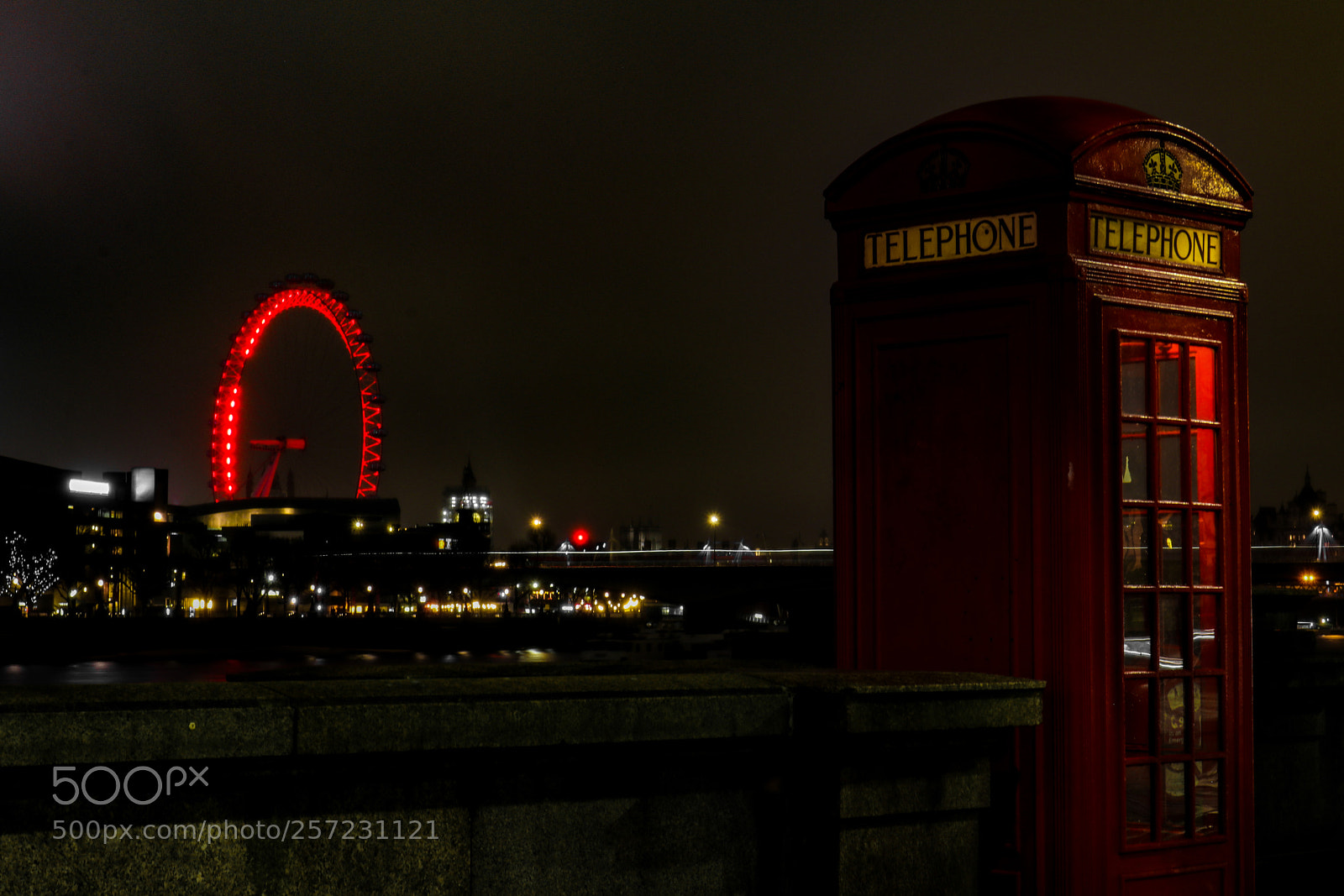 Canon EOS 80D sample photo. Typical london phonebooth photography