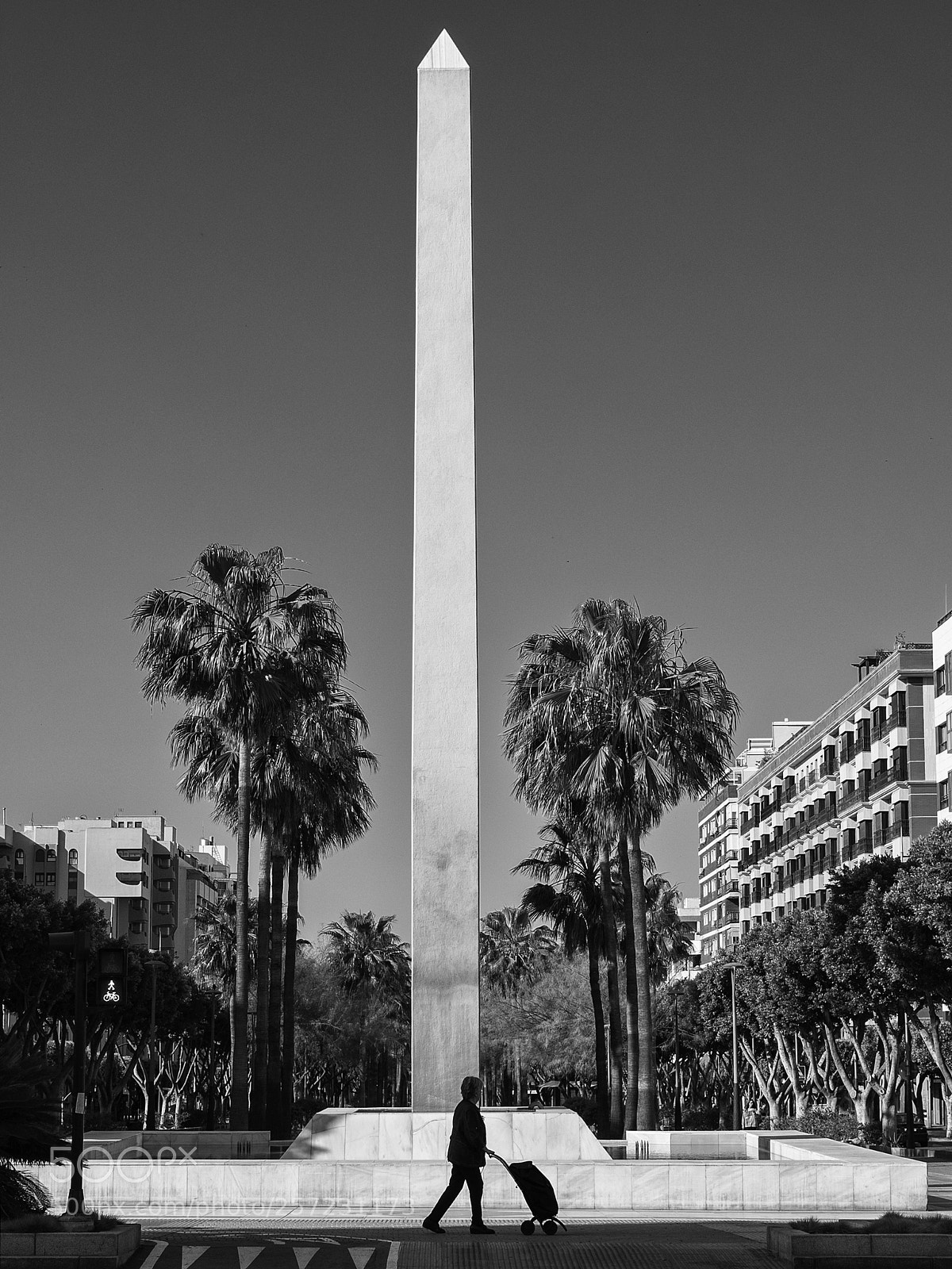 Olympus OM-D E-M1 sample photo. Obelisco, rambla bel n photography