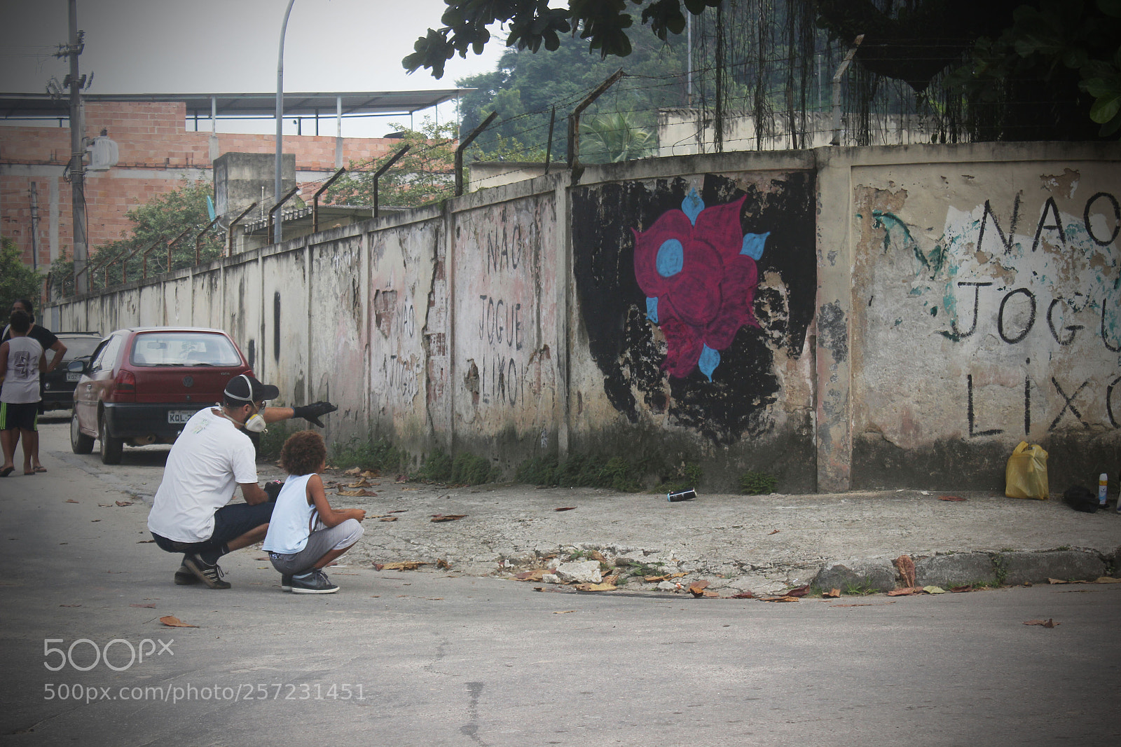 Canon EOS 600D (Rebel EOS T3i / EOS Kiss X5) sample photo. Street art conect people photography