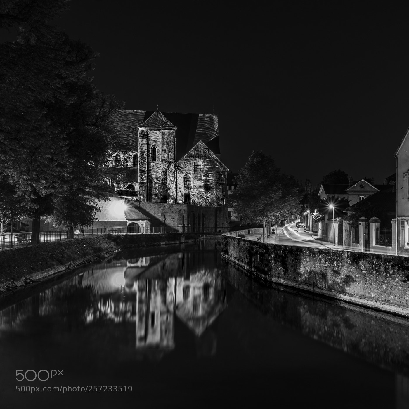 Nikon D610 sample photo. Scary house in chartres ! photography