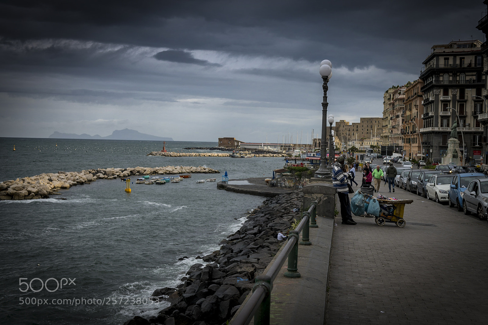 Nikon D850 sample photo. Poor life in napoli photography