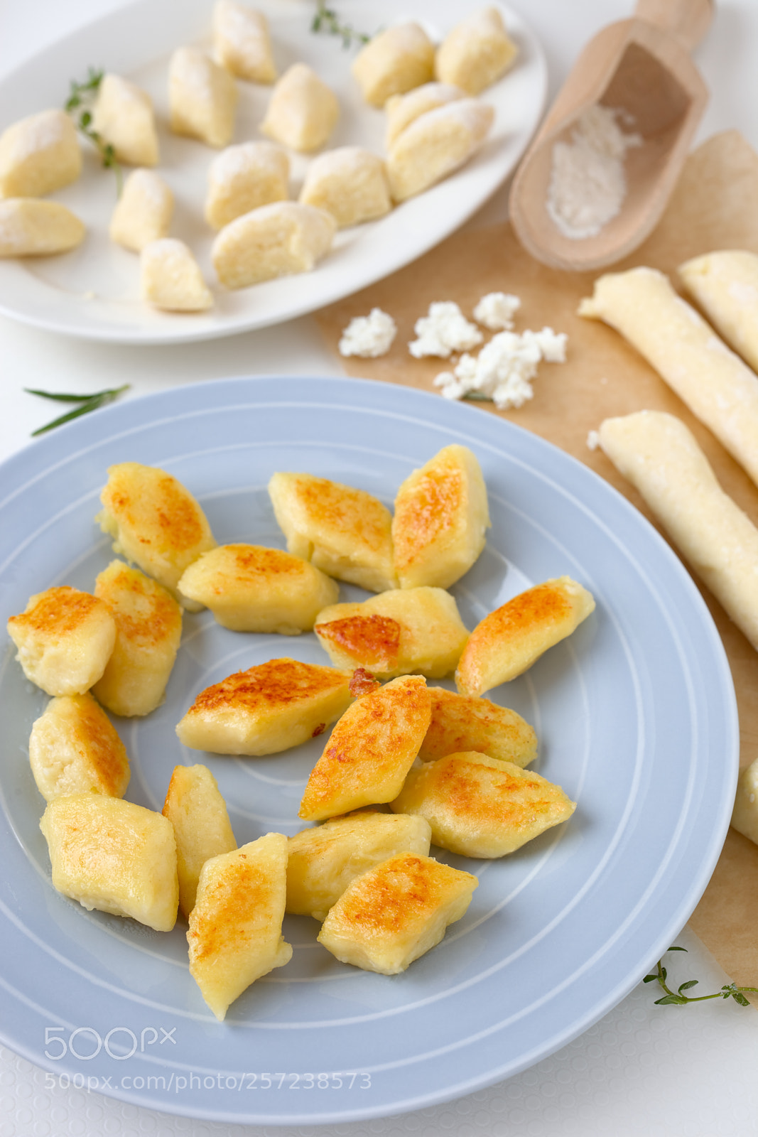 Canon EOS 5D Mark II sample photo. Crispy polish gnocchi. photography