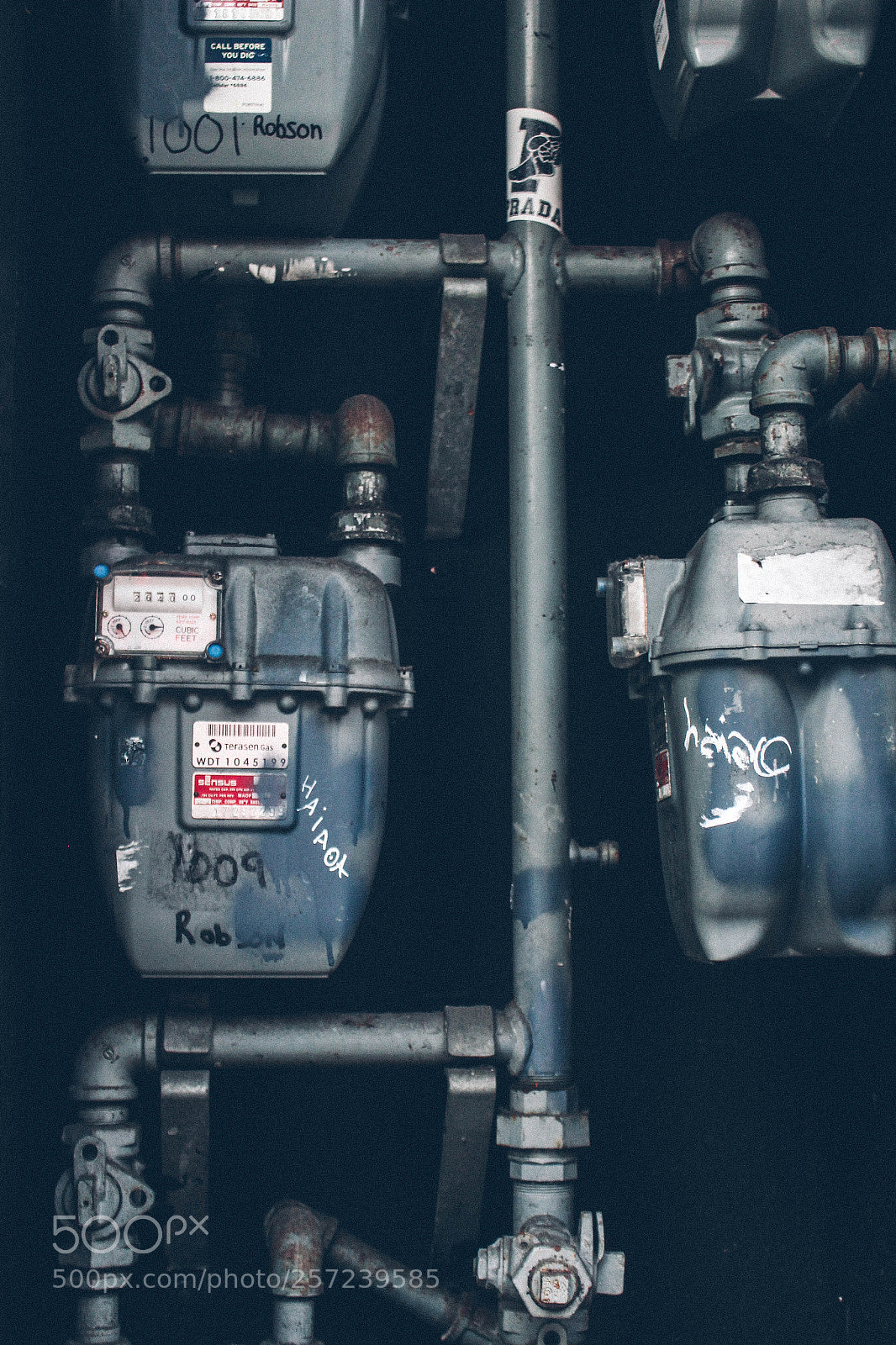 Canon EOS 700D (EOS Rebel T5i / EOS Kiss X7i) sample photo. Iron pipes iron pipes photography