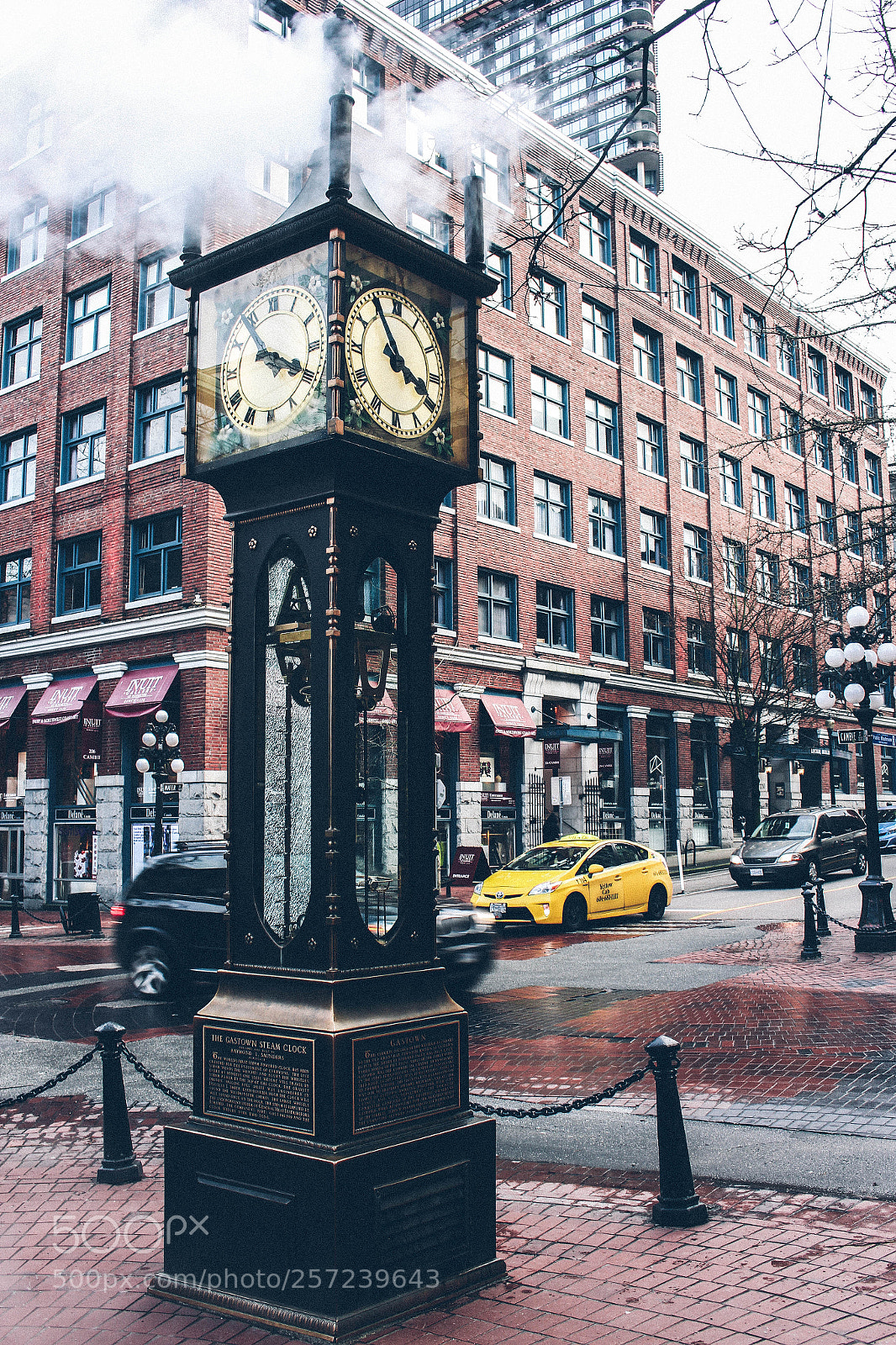 Canon EOS 700D (EOS Rebel T5i / EOS Kiss X7i) sample photo. Gastown steam clock on photography