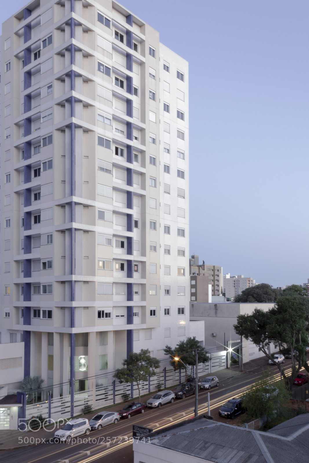Canon EOS 1300D (EOS Rebel T6 / EOS Kiss X80) sample photo. Fotografia edificio residencial photography