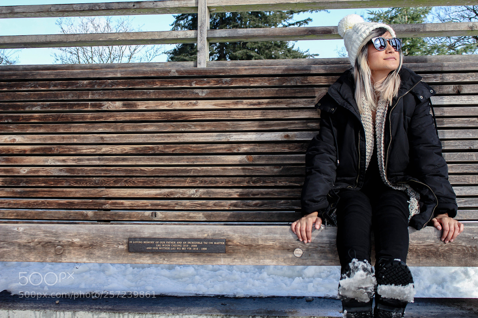 Canon EOS 700D (EOS Rebel T5i / EOS Kiss X7i) sample photo. Woman sitting on a photography