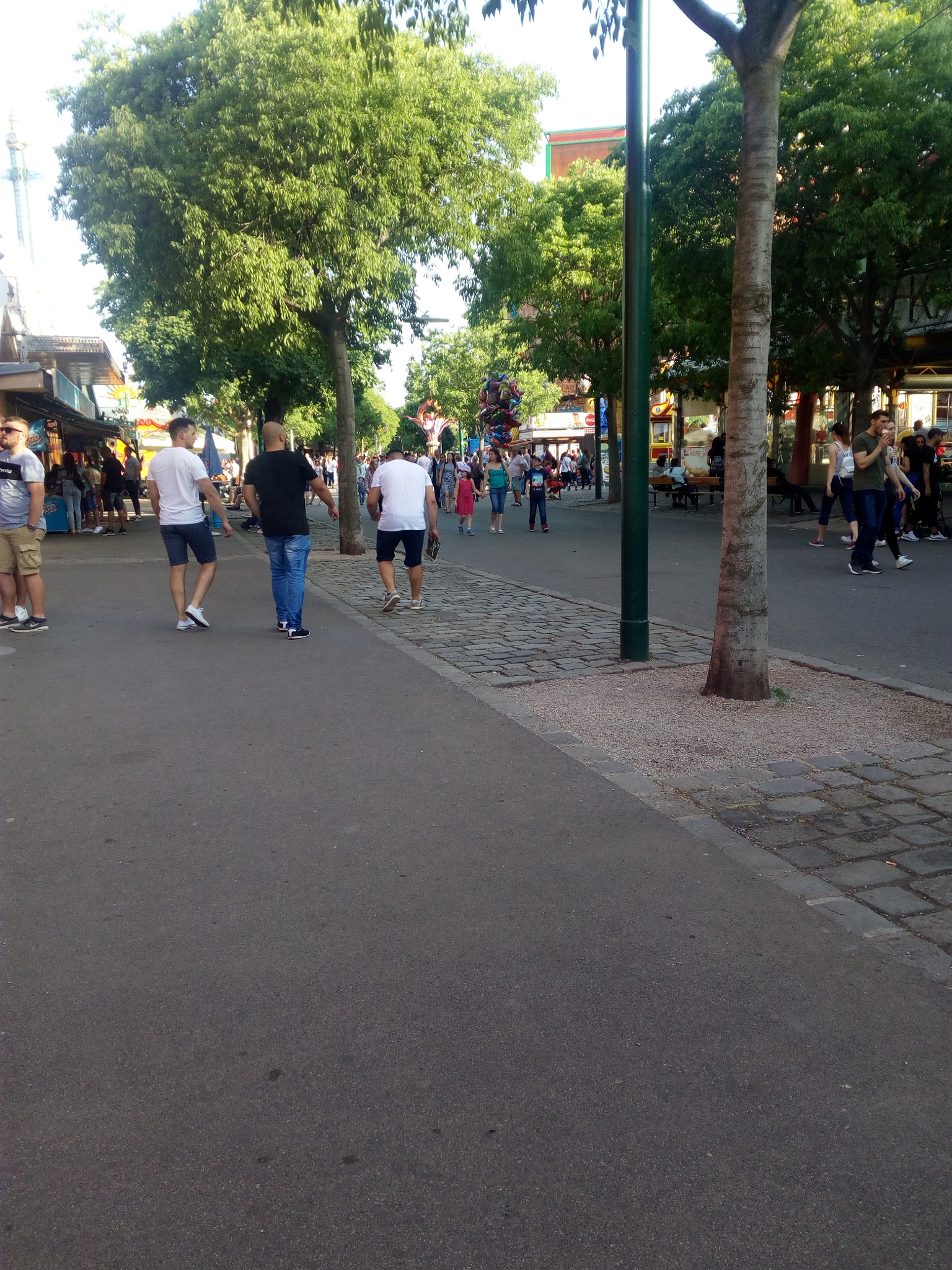 HUAWEI Y6 a! Compact sample photo