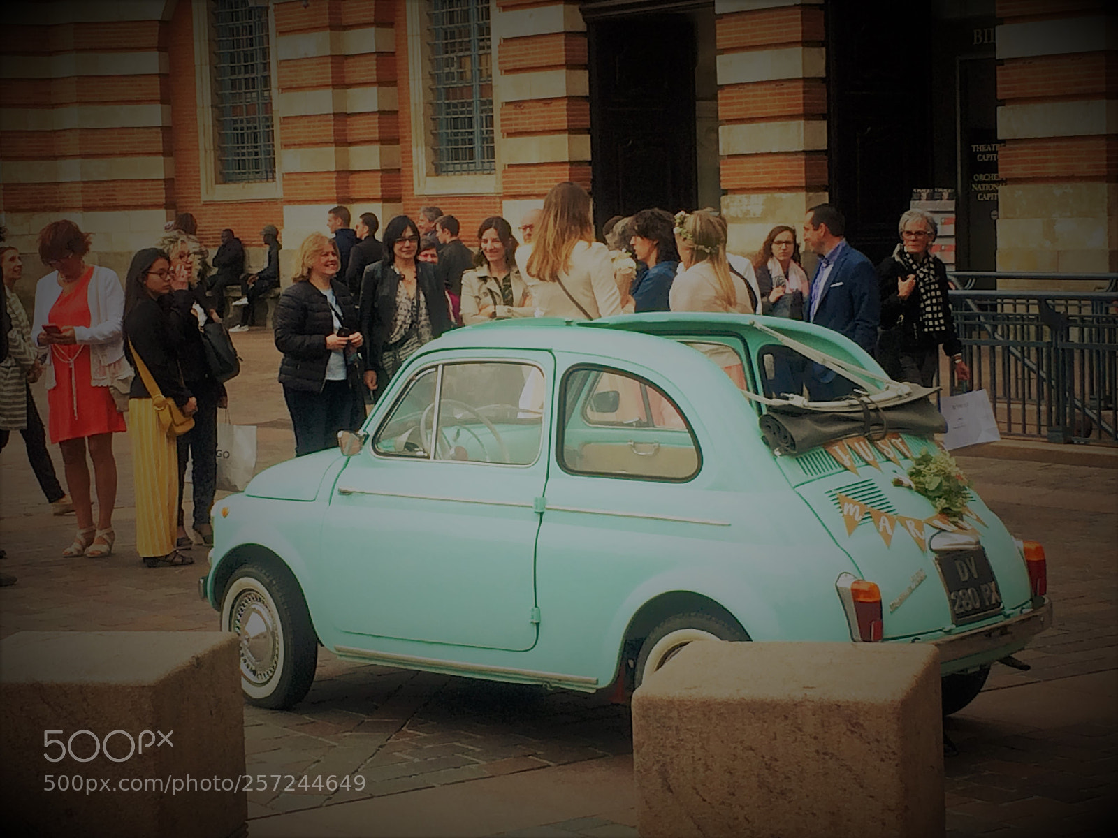 Apple iPhone 5s sample photo. Just married at capitole photography