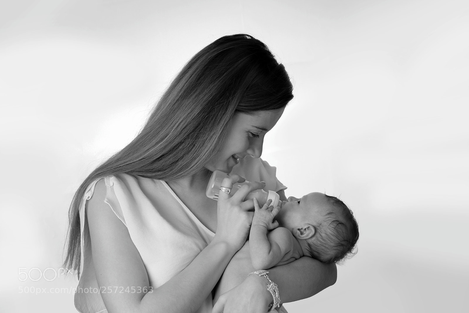 Canon EOS 7D Mark II sample photo. Mother photography