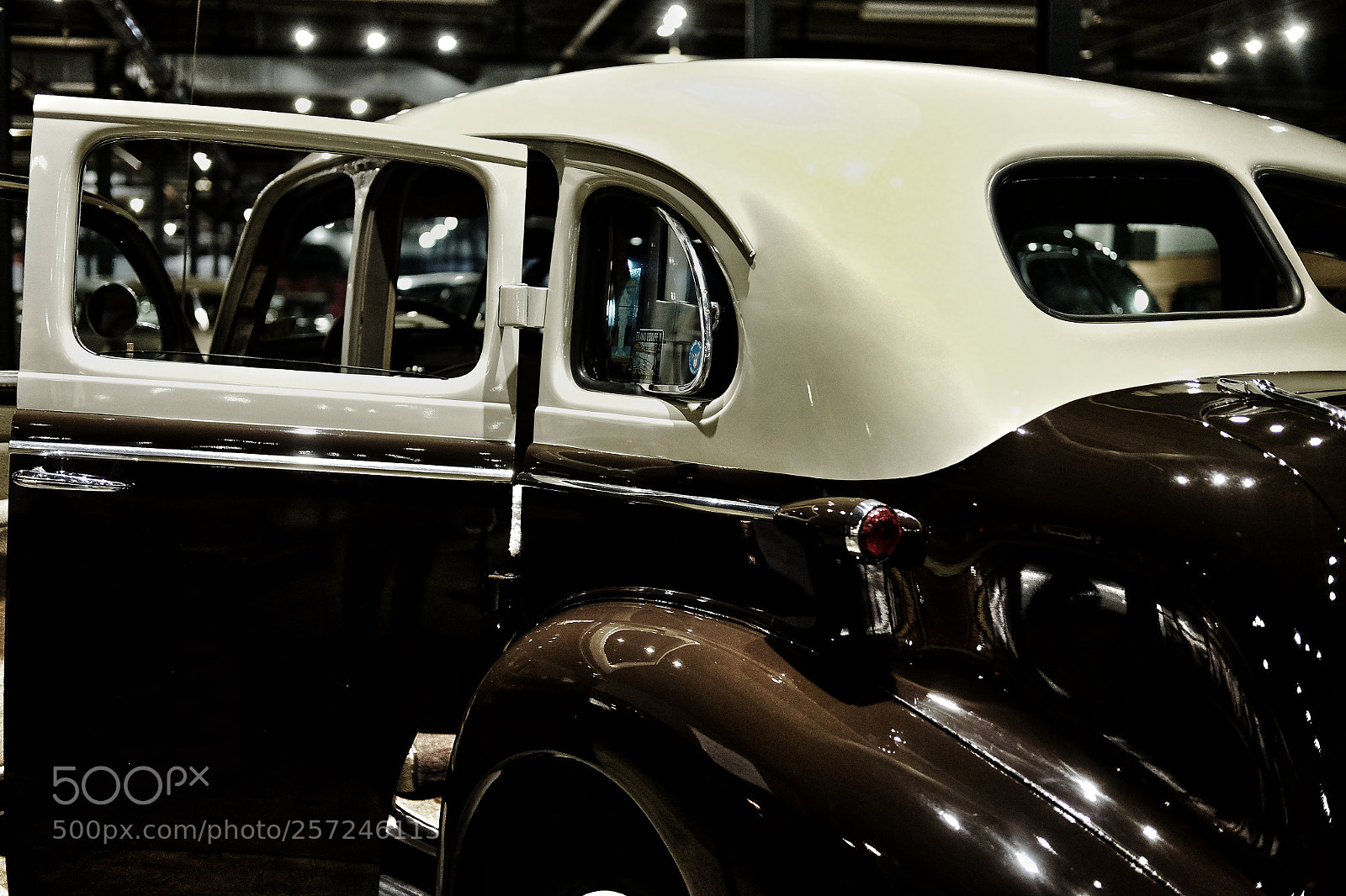 Fujifilm X-T10 sample photo. Slimline 1930's and 1940's photography