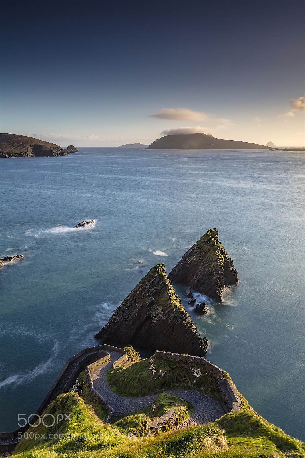 Canon EOS 5DS R sample photo. Dunquin sunset photography
