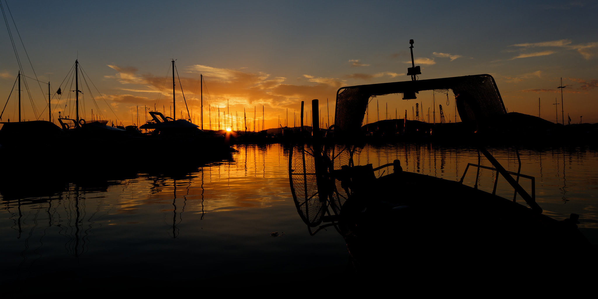 Sigma 10-20mm F4-5.6 EX DC HSM sample photo. Warm evening in alghero photography