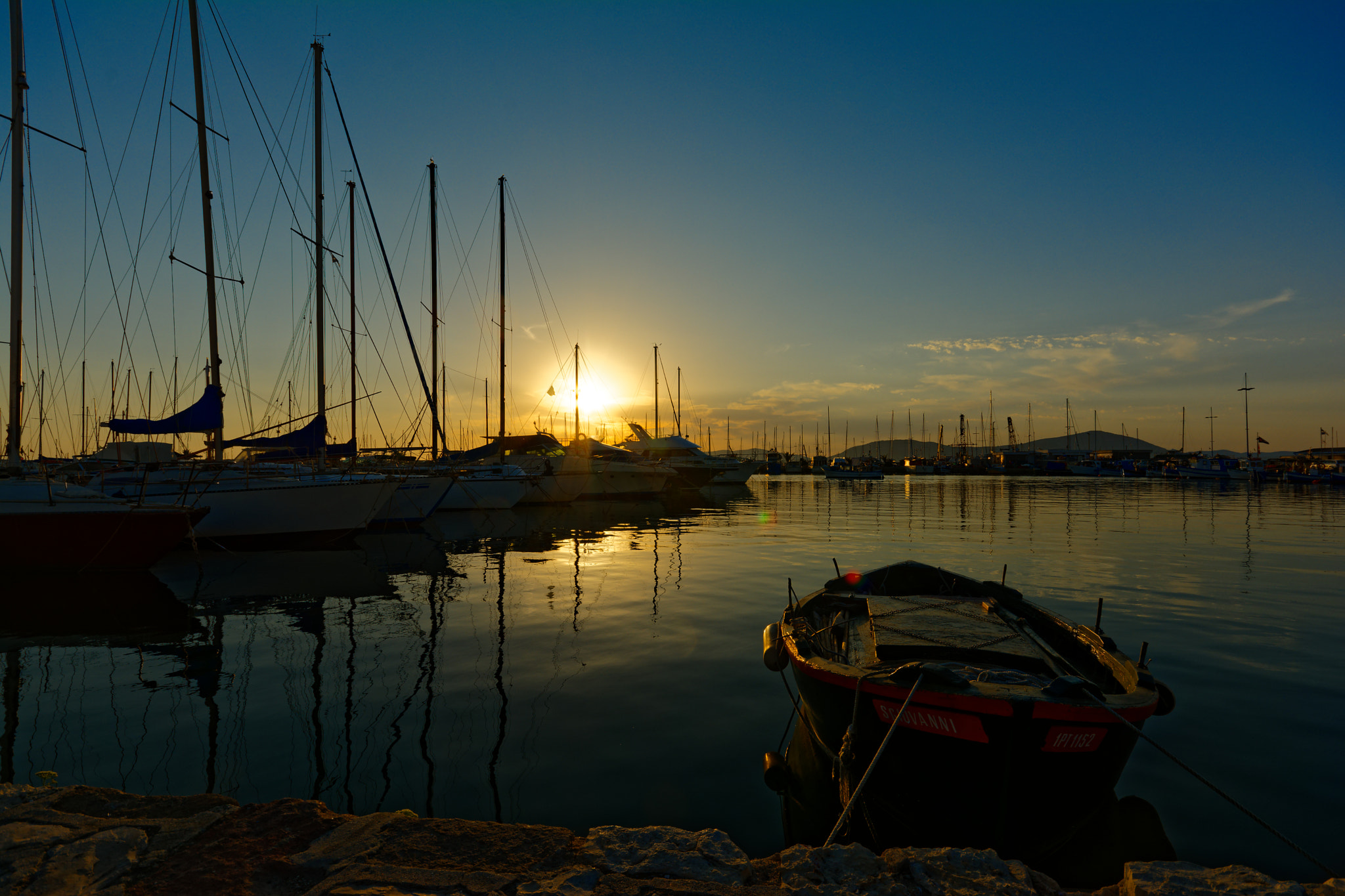 Nikon D7100 + Sigma 10-20mm F4-5.6 EX DC HSM sample photo. Sunset in alghero photography