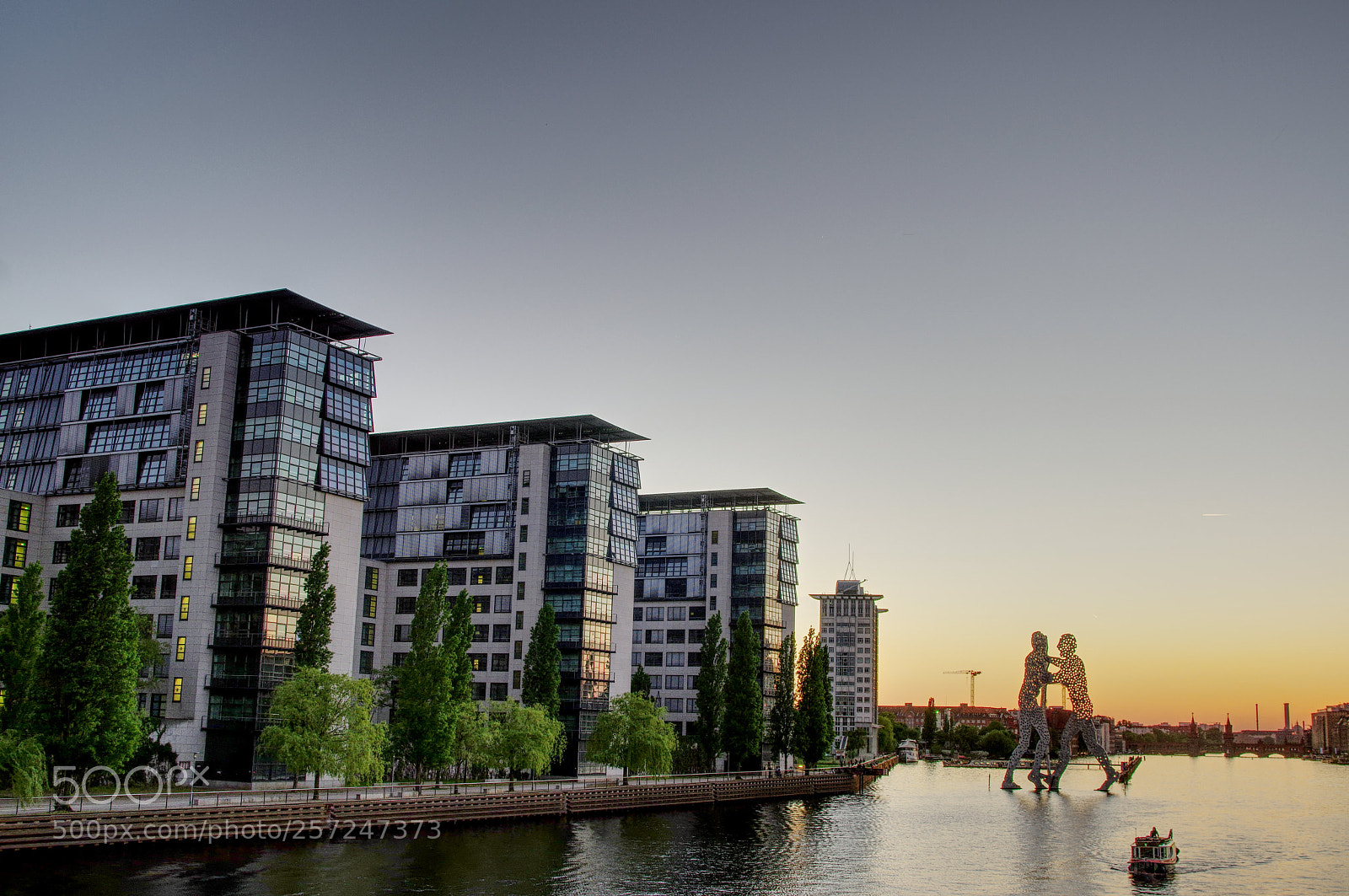 Pentax K-3 II sample photo. Berlin spree photography