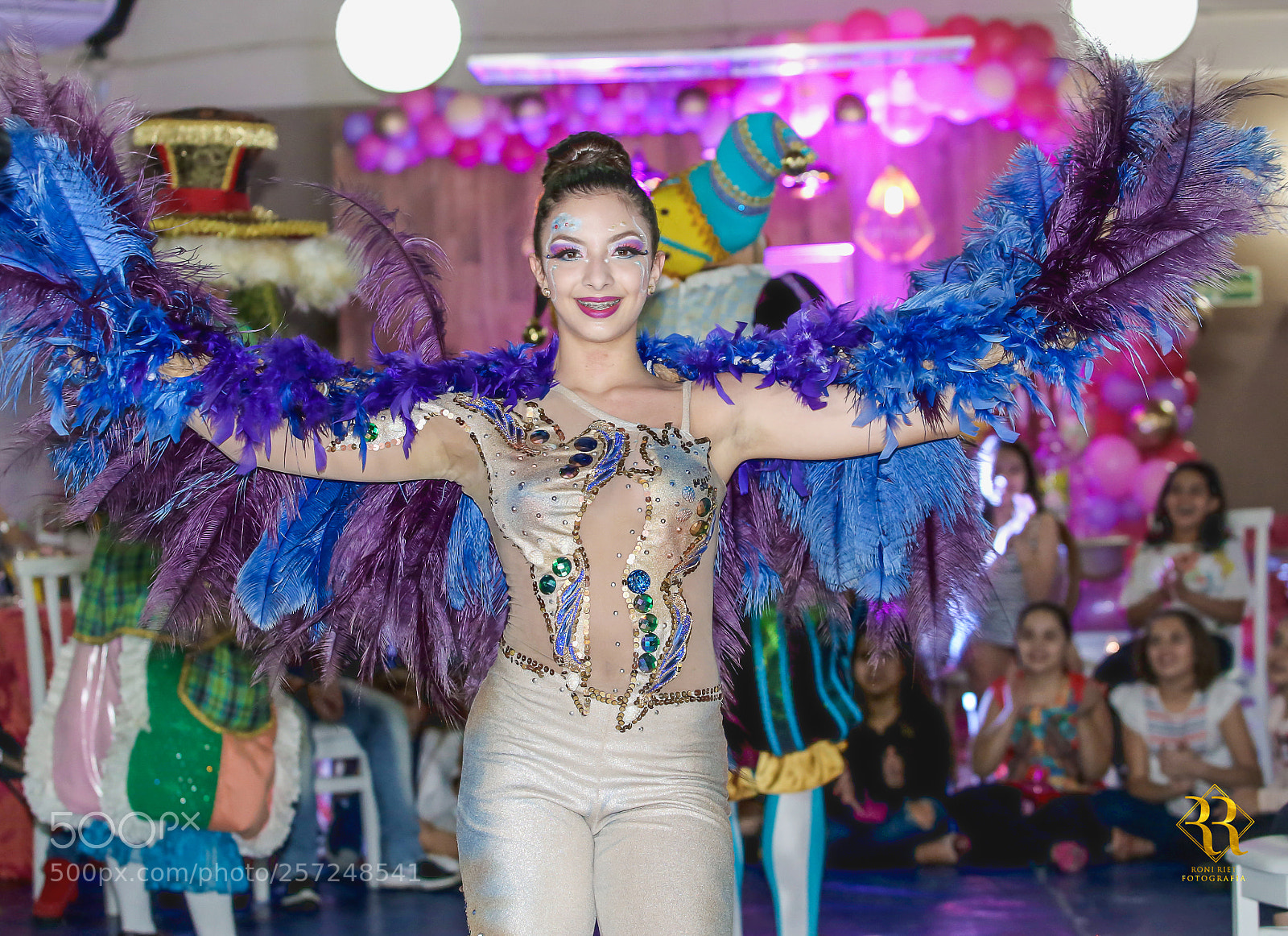 Canon EOS 6D sample photo. Cia smile with art photography