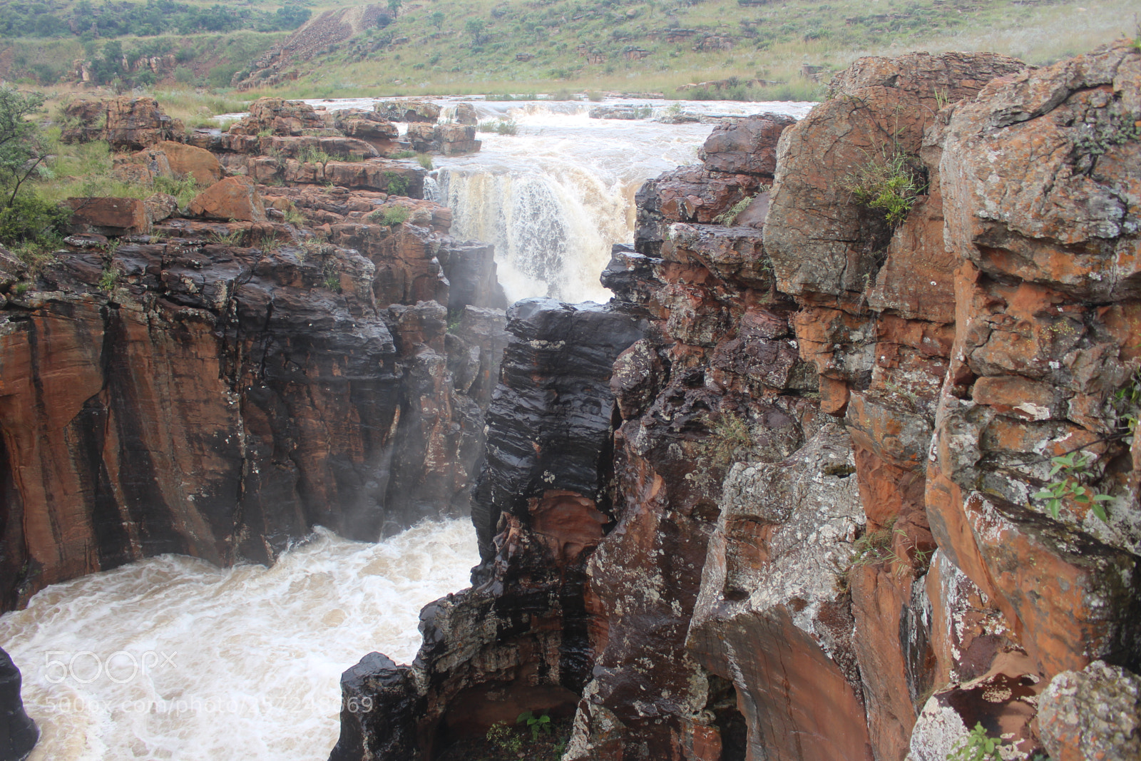 Canon EOS 100D (EOS Rebel SL1 / EOS Kiss X7) sample photo. Waterfall at bourke's luck photography