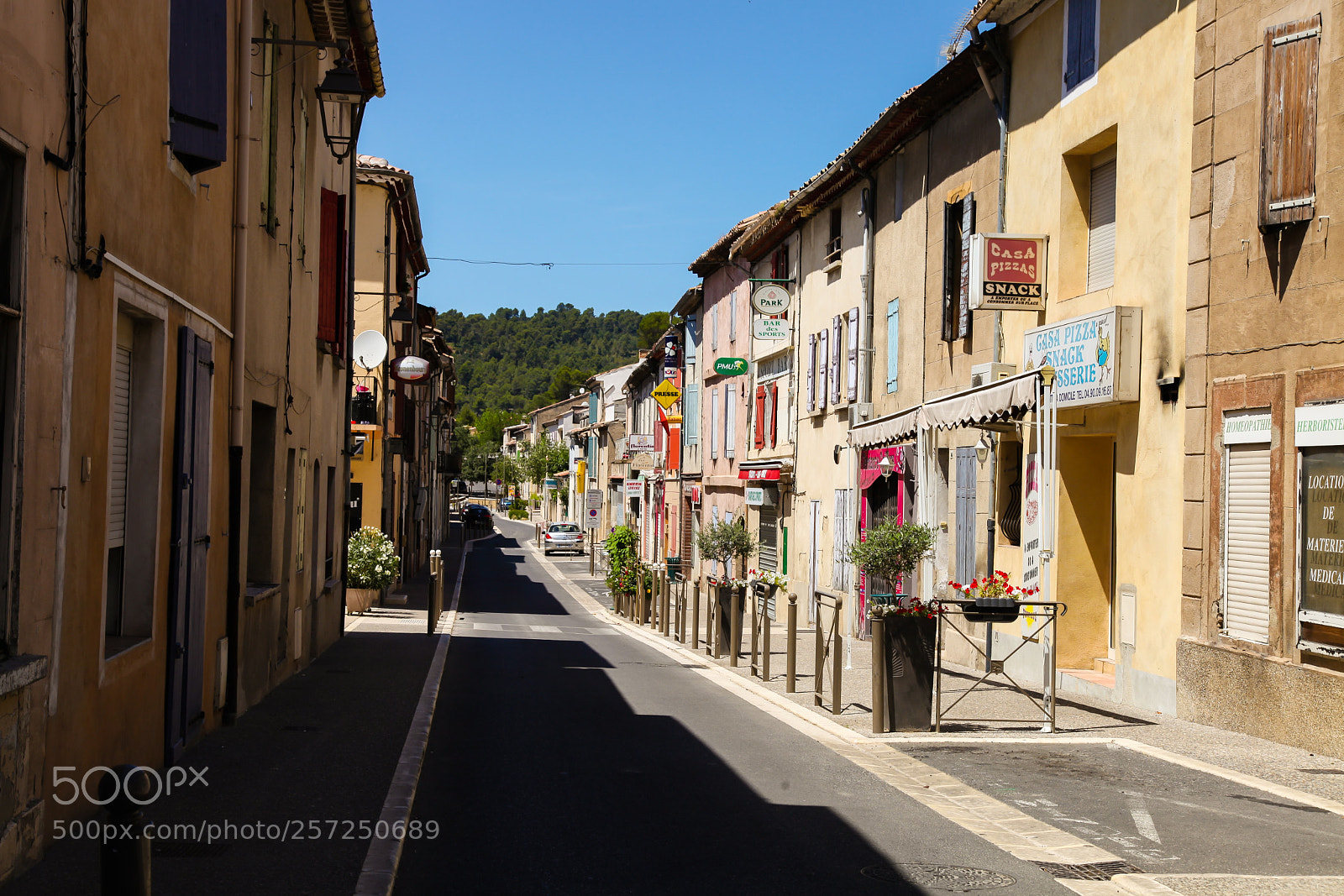 Canon EOS 5D Mark II sample photo. Villelaure photography
