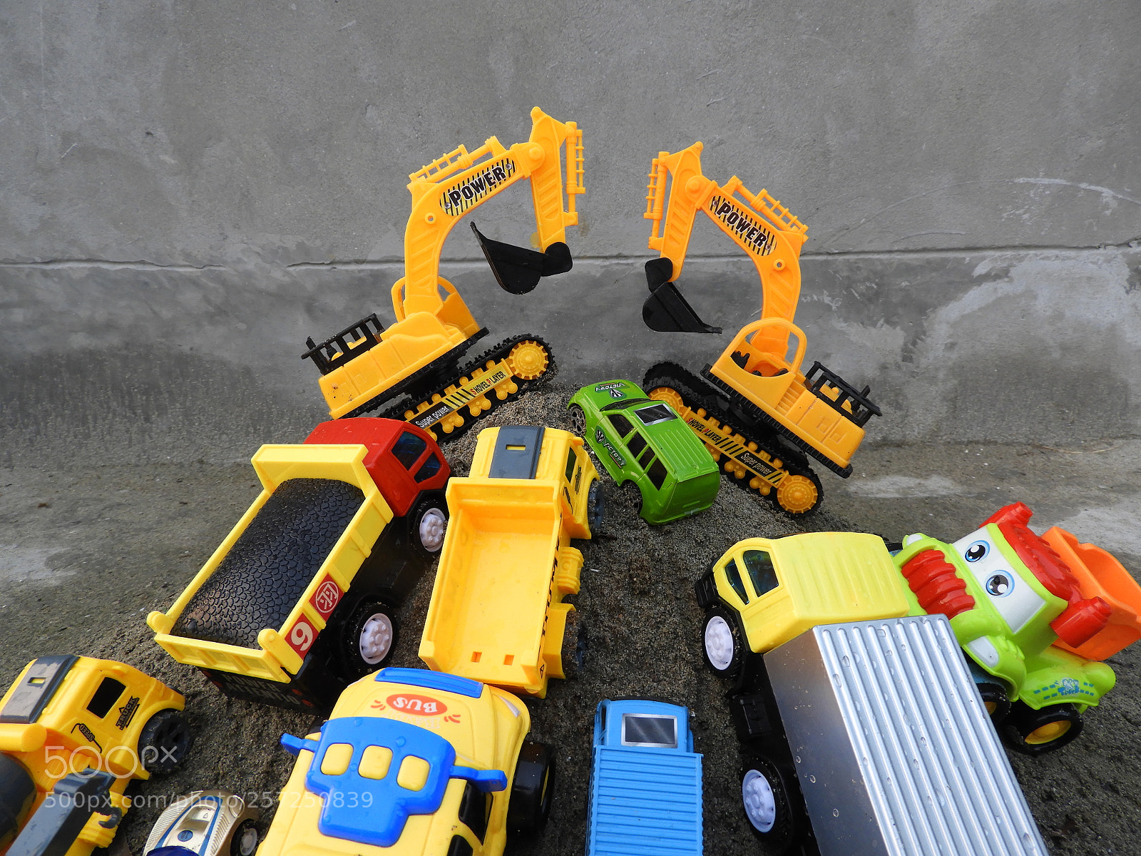 Nikon Coolpix B700 sample photo. Kids cars photography