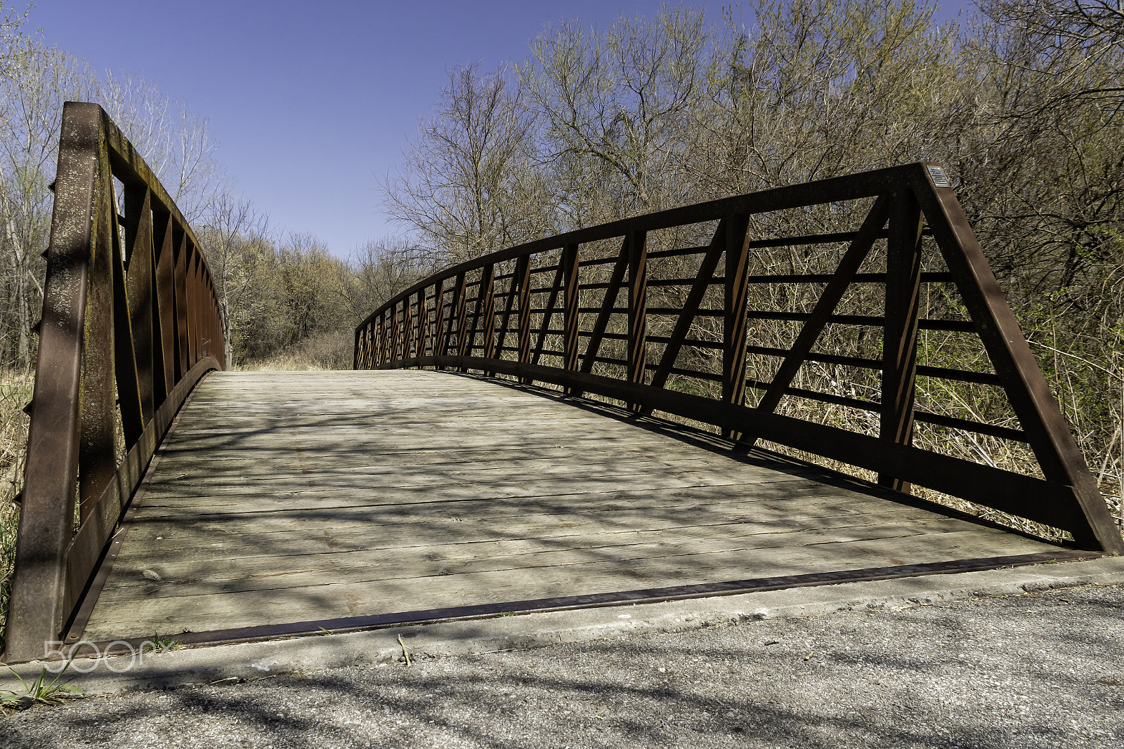 Canon EOS 760D (EOS Rebel T6s / EOS 8000D) sample photo. Across the bridge photography