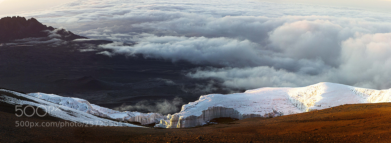 Leica M9 sample photo. Kilimanjaro flat photography
