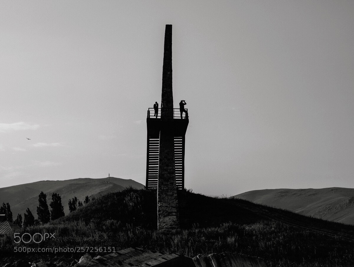 Fujifilm X-T10 sample photo. Watchers. lake sevan. photography