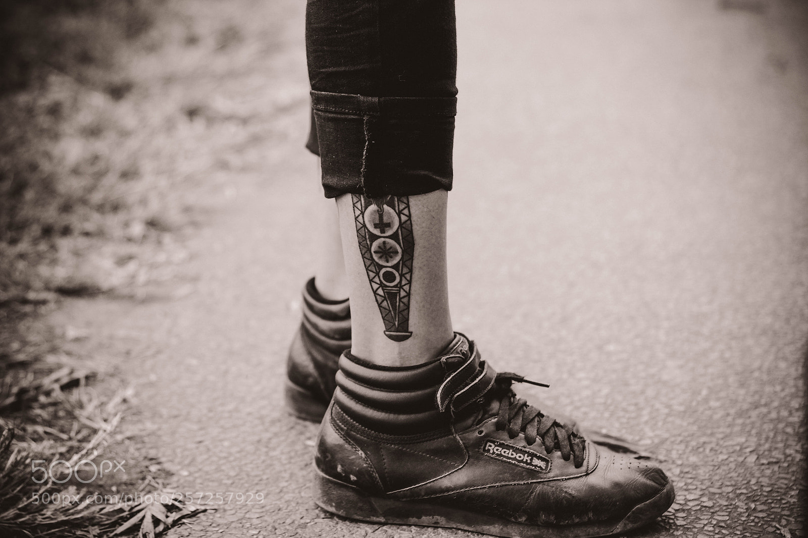 Canon EOS 550D (EOS Rebel T2i / EOS Kiss X4) sample photo. Tattoo photography