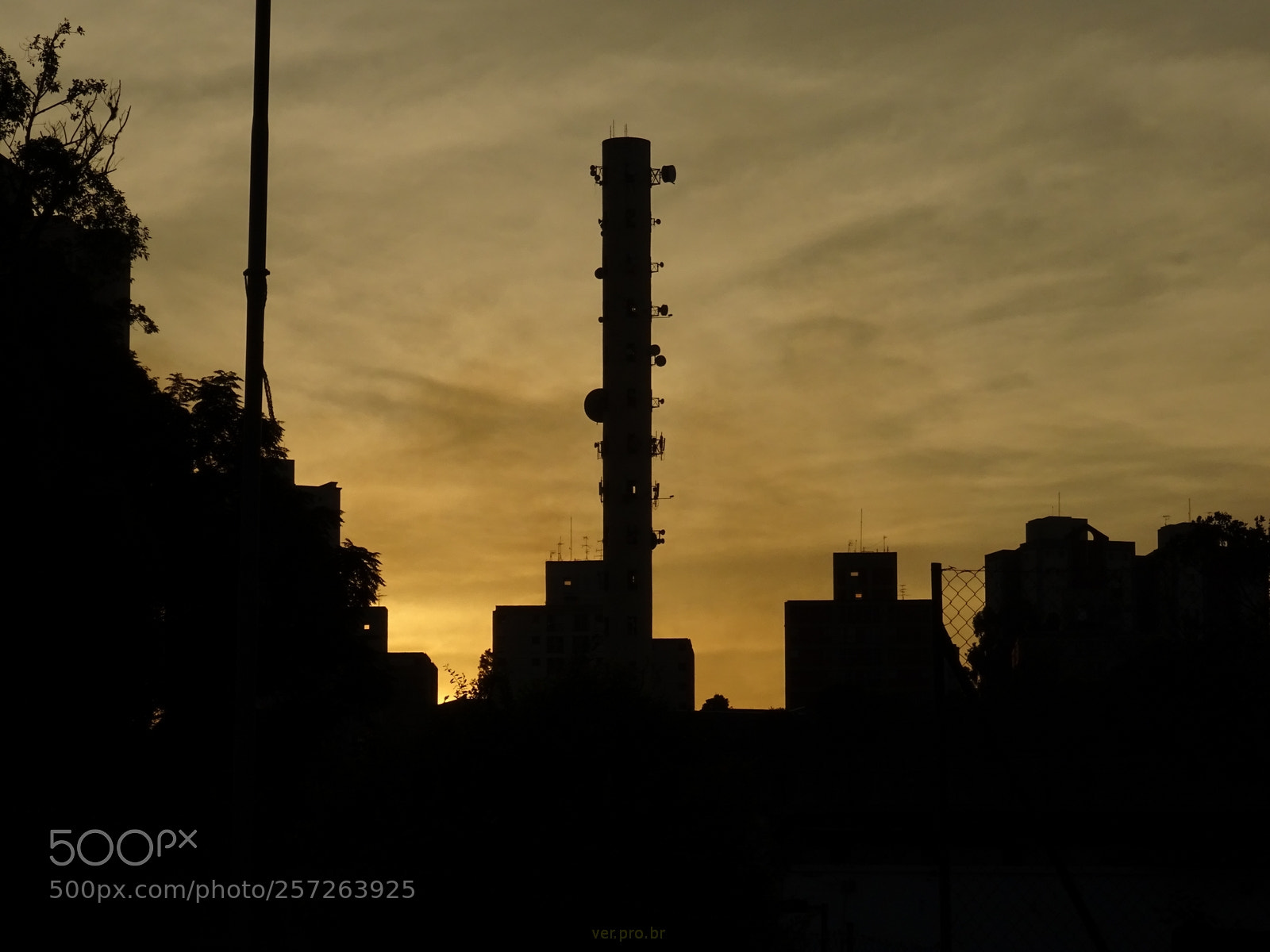 Sony DSC-HX60V sample photo. Crepúsculo photography
