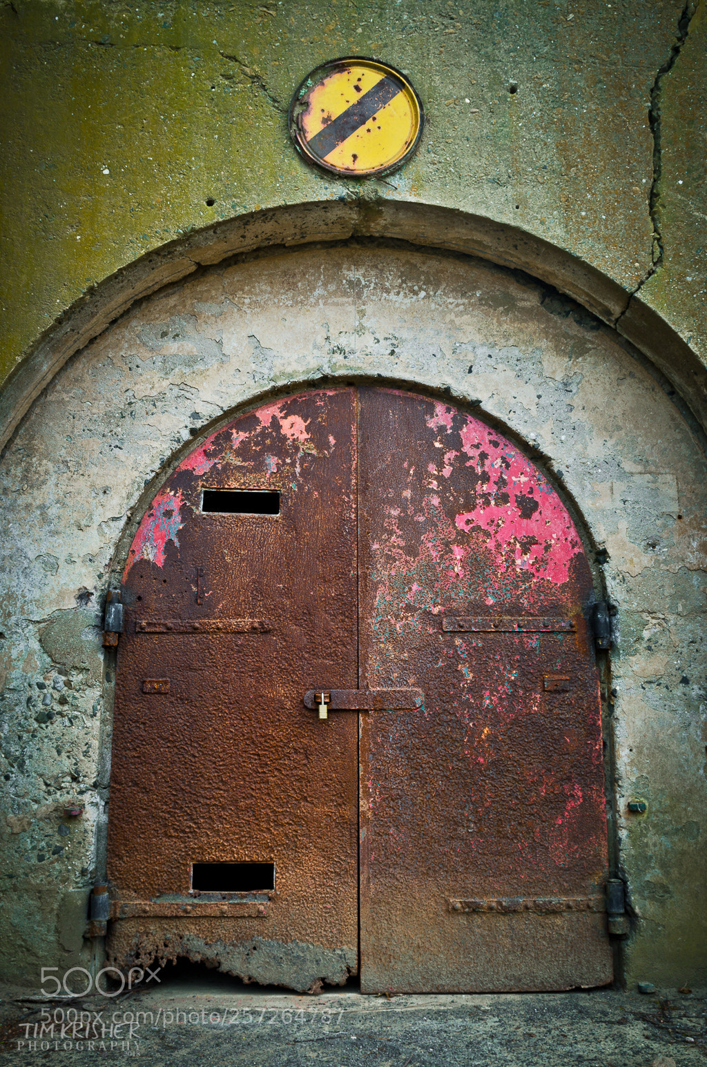 Pentax K-50 sample photo. None may enter here photography
