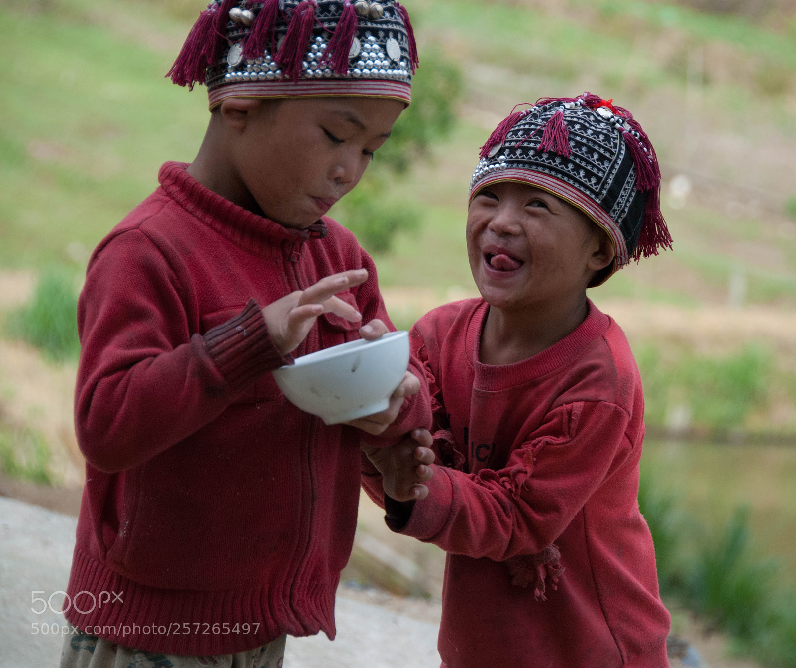 Nikon D80 sample photo. Them kids photography