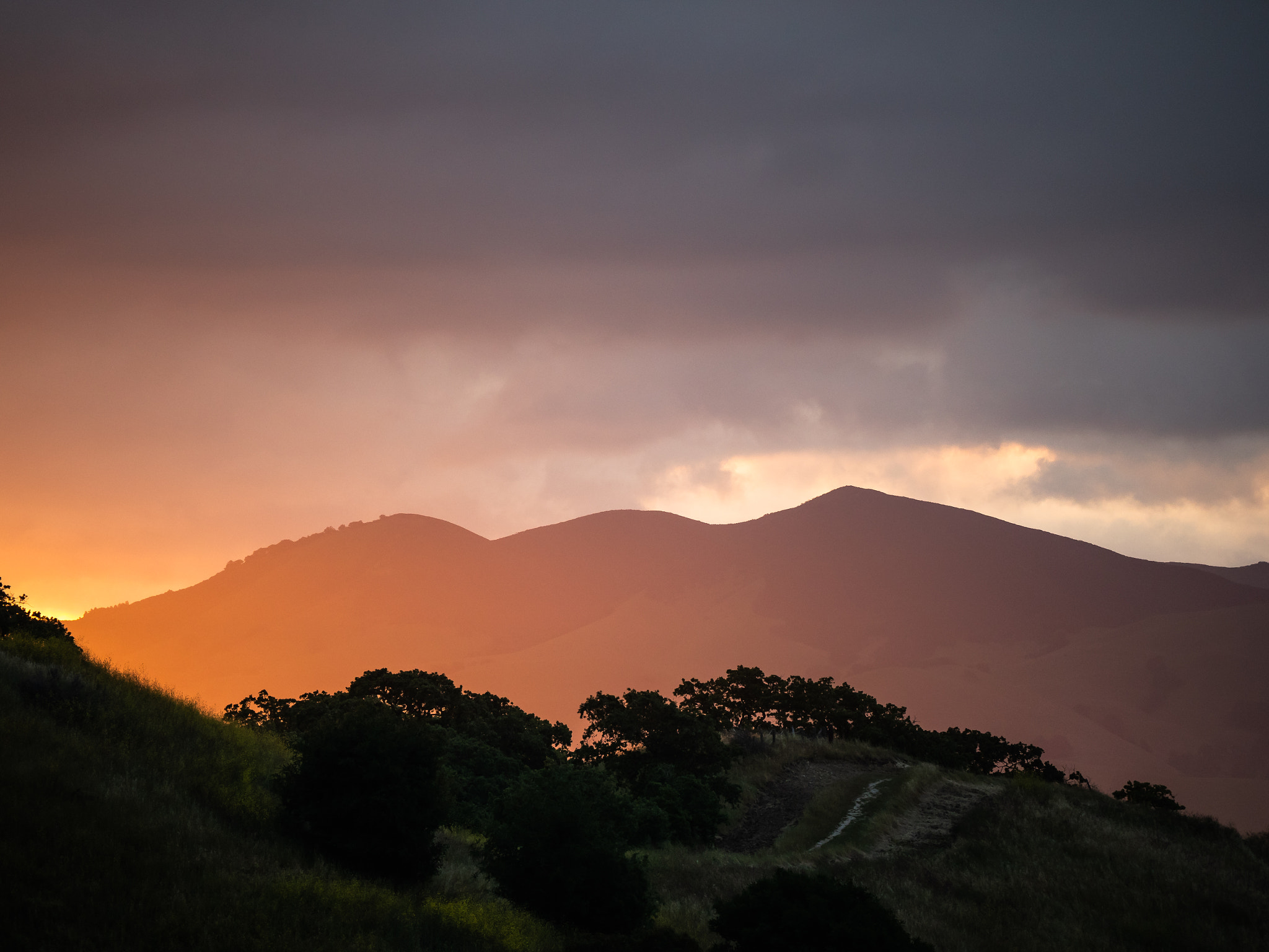 Panasonic Lumix DC-GX9 sample photo. Sunrise in ca photography