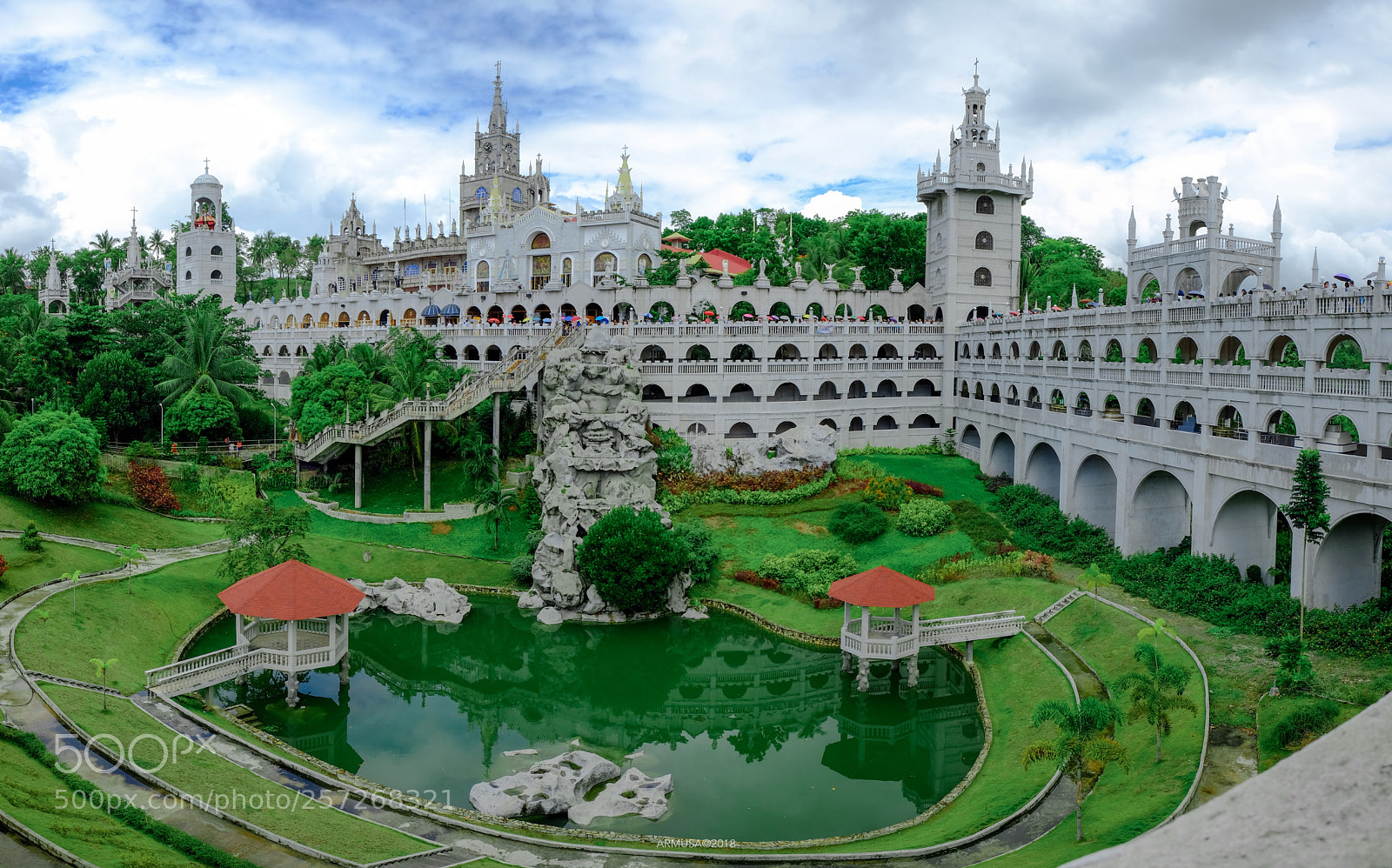 Fujifilm X-T10 sample photo. Simala shrine, castle church  photography