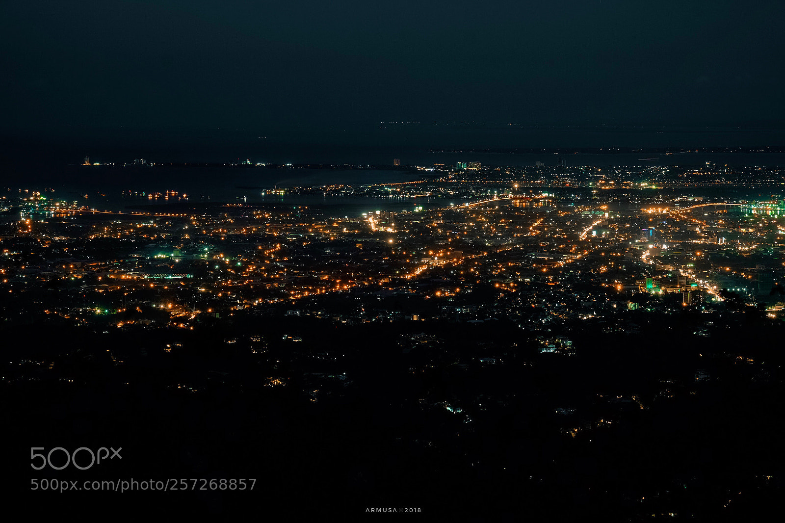 Fujifilm X-T10 sample photo. Tops lookout at nightn photography