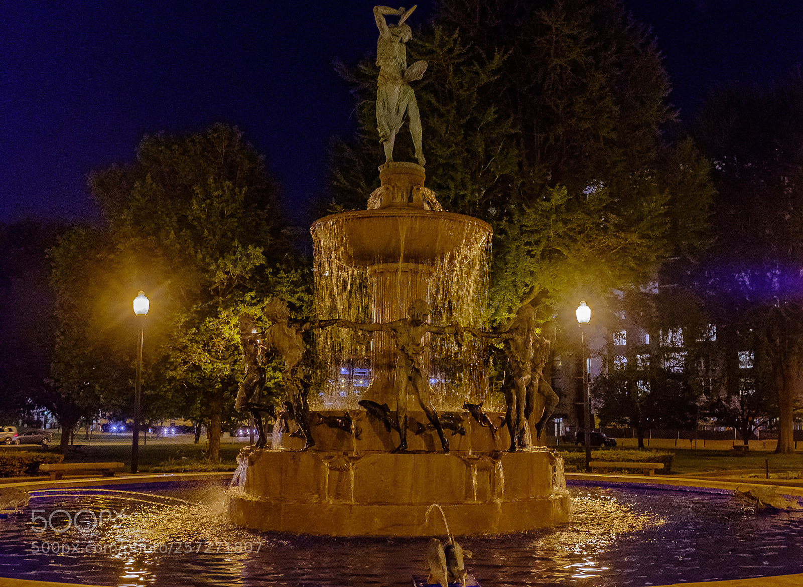 Fujifilm X100F sample photo. Night dance photography