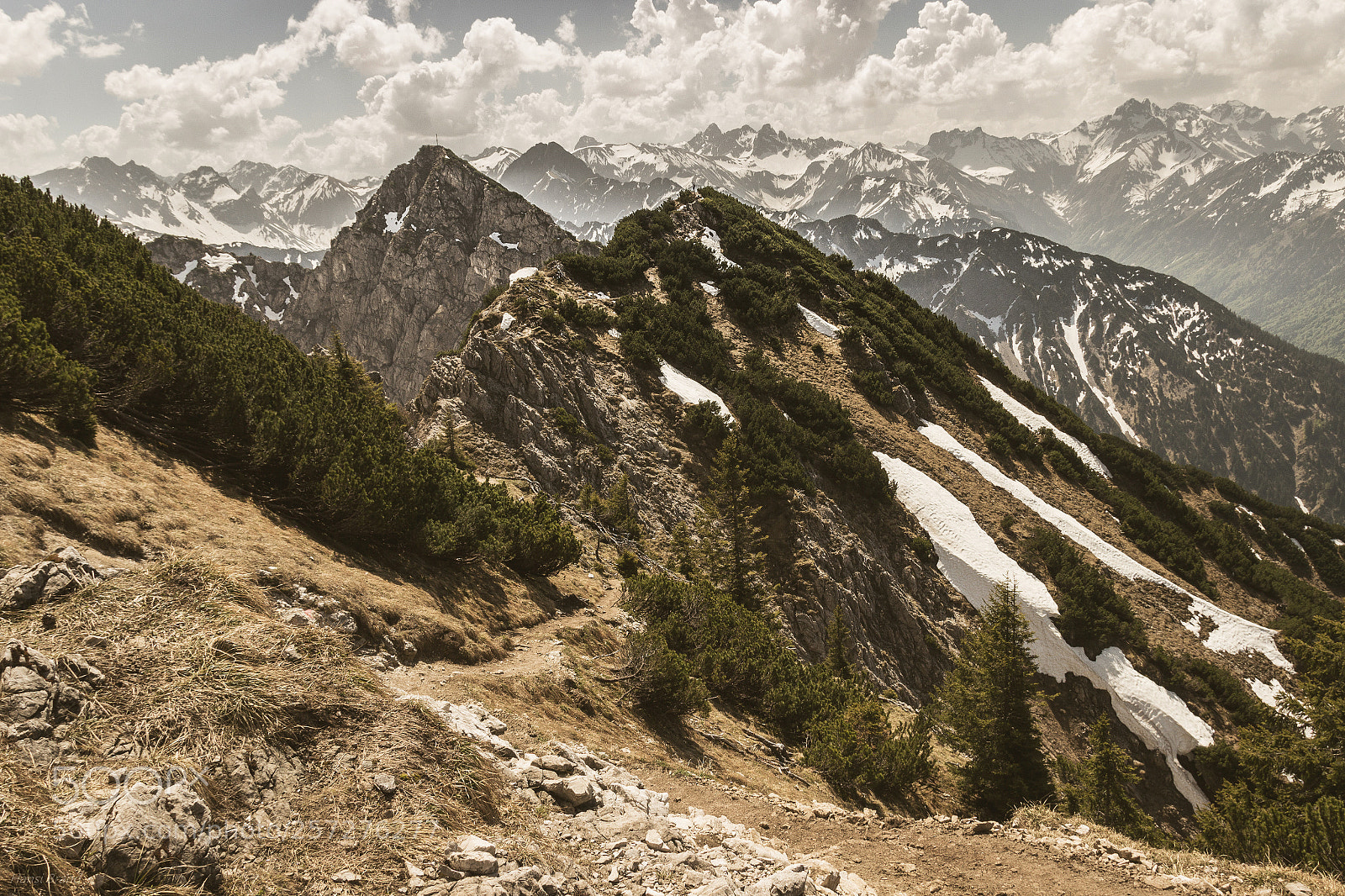 Canon EOS 600D (Rebel EOS T3i / EOS Kiss X5) sample photo. Mountain path photography