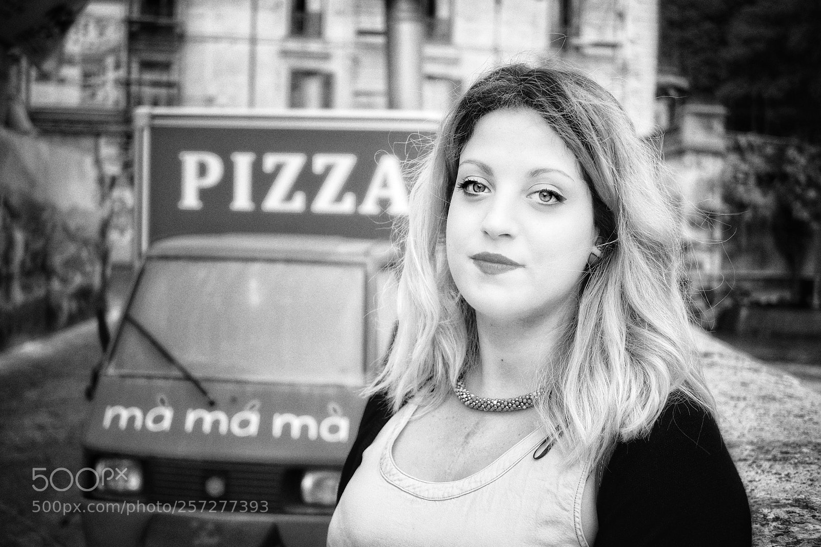 Fujifilm X-T10 sample photo. Street girl photography