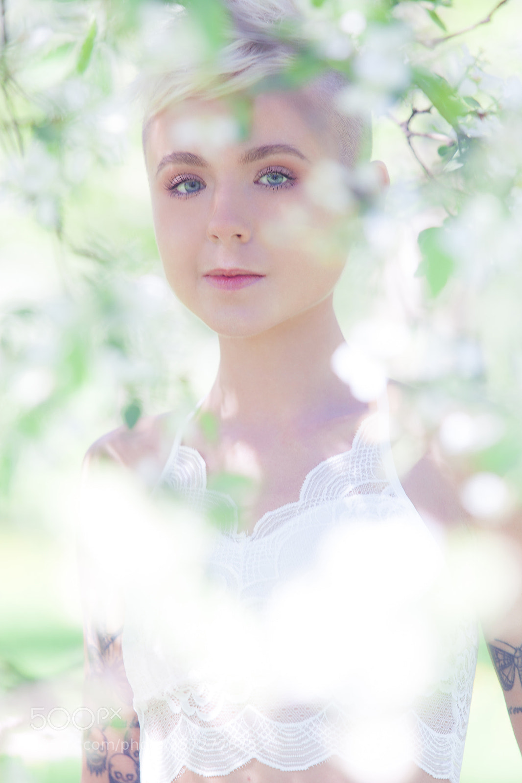 Canon EOS 5D Mark II sample photo. Beautiful girl photography