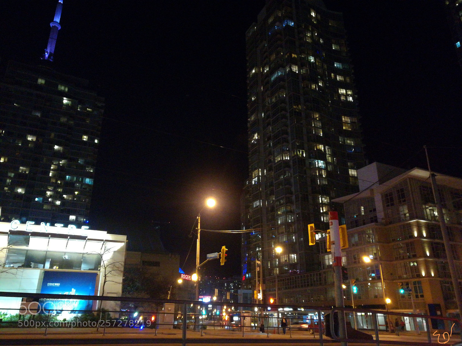 HUAWEI honor 6x sample photo. Dangerous traffic leaving toronto photography