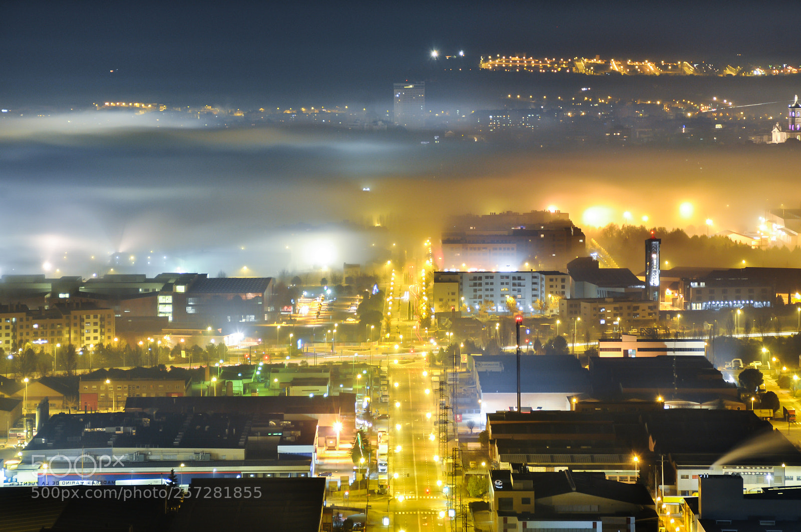 Nikon D5000 sample photo. Mists photography