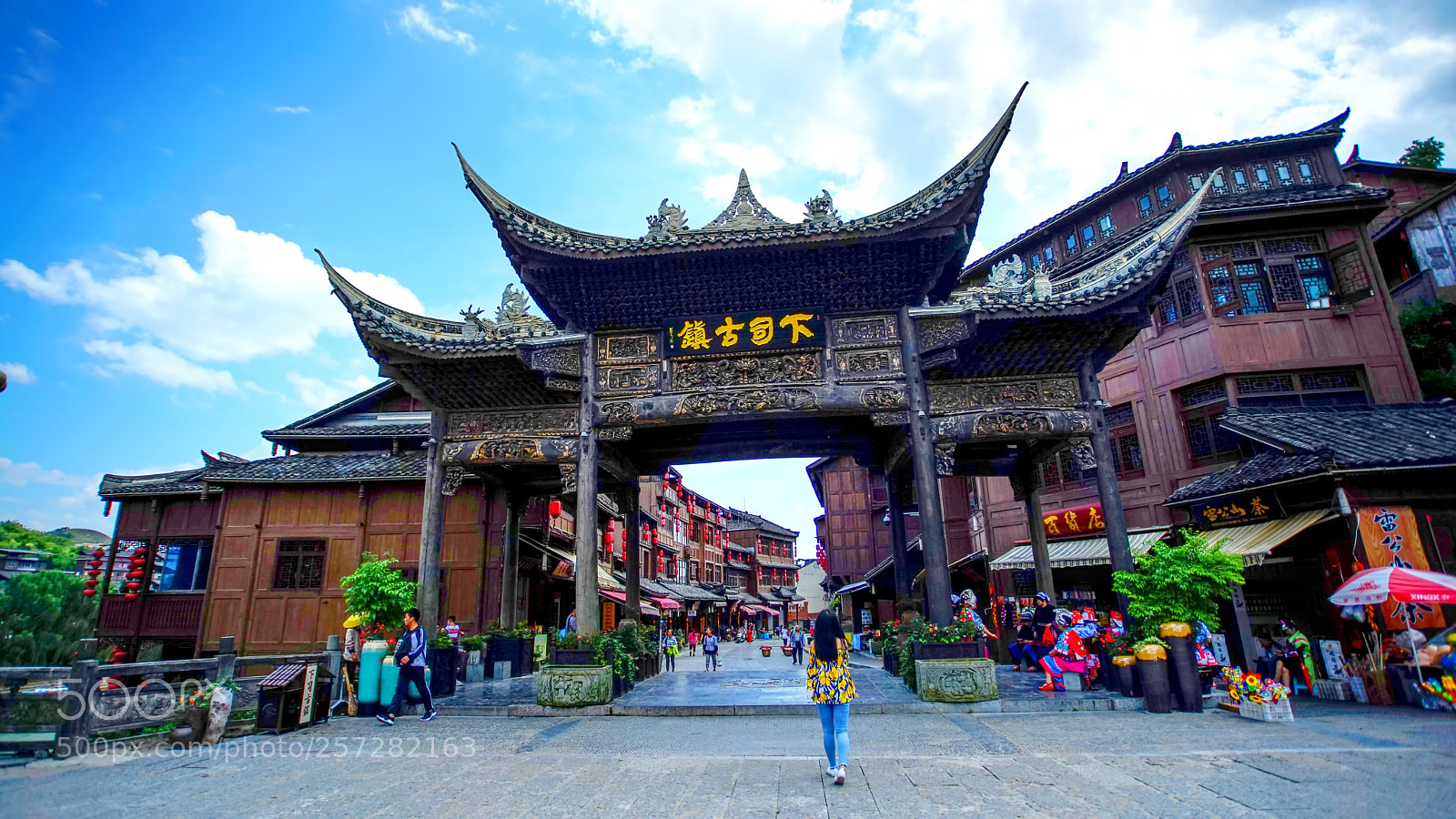 Sony a7 sample photo. Chinese ancient architecture tourism photography