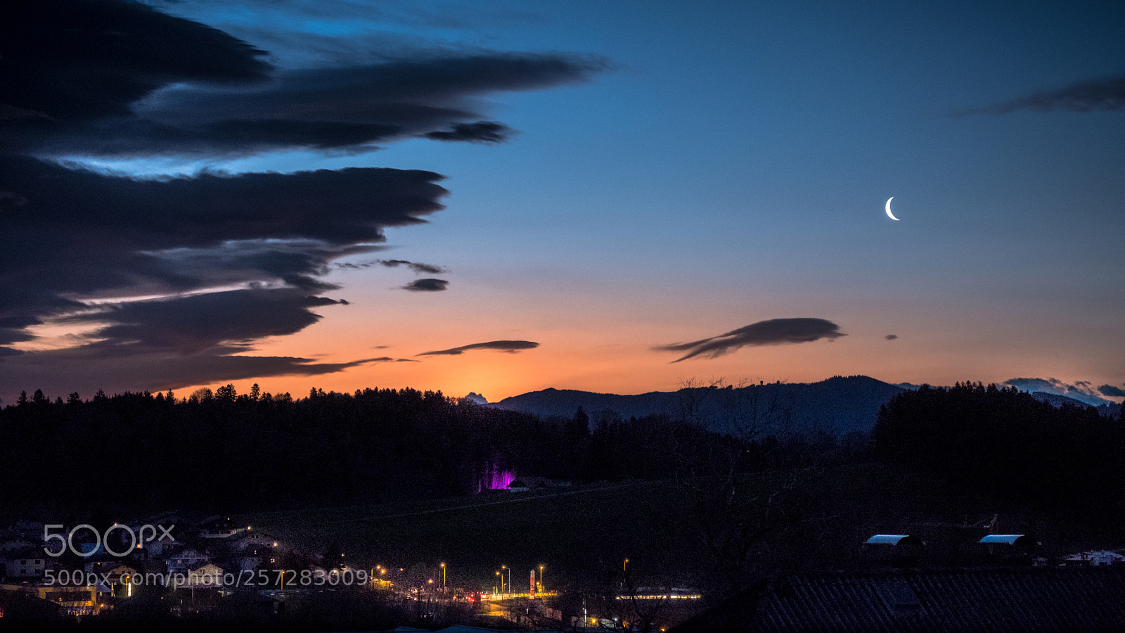 Fujifilm X-T2 sample photo. Sunrise, moon and clouds photography