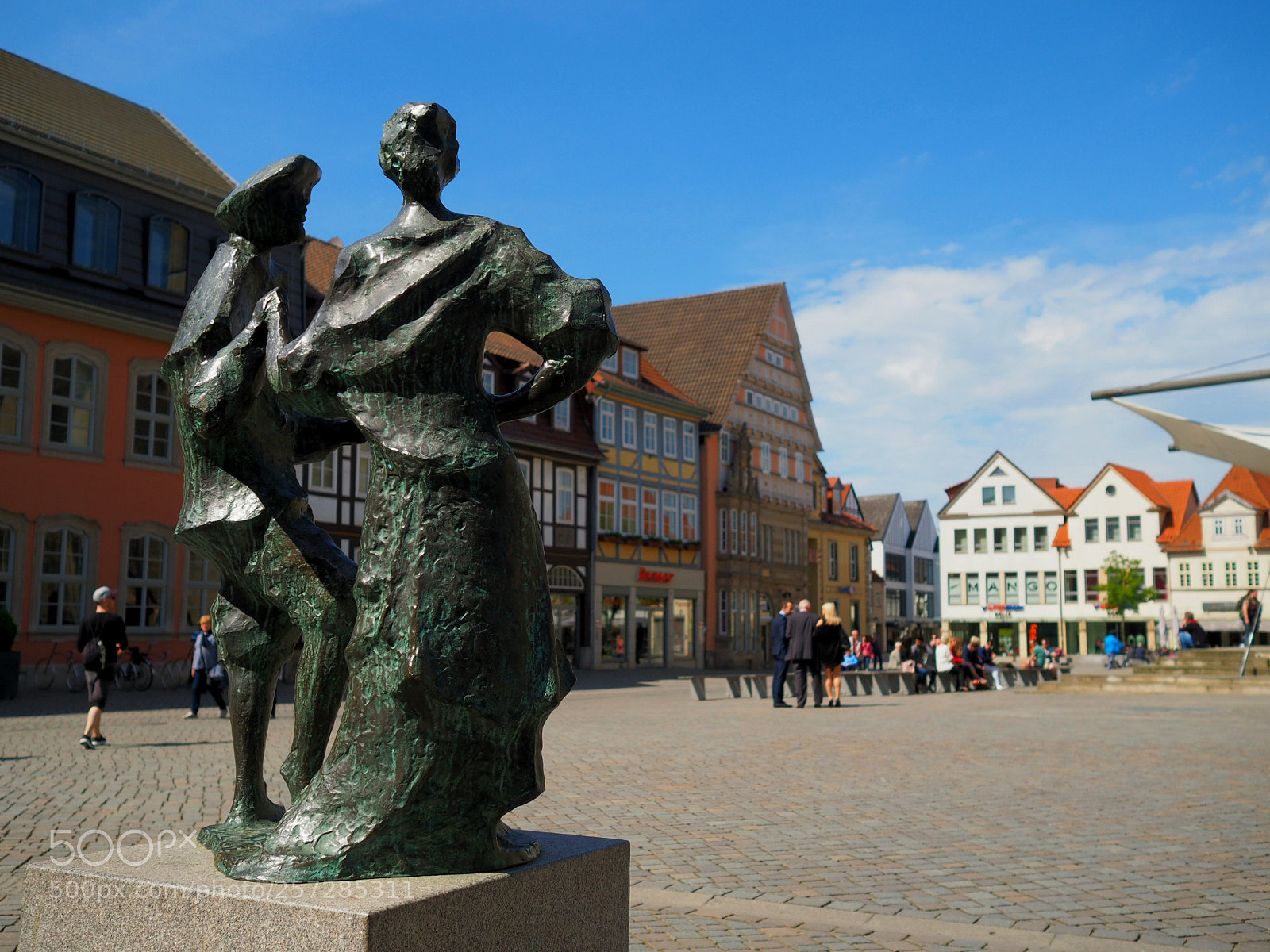 Olympus OM-D E-M10 II sample photo. Hameln photography