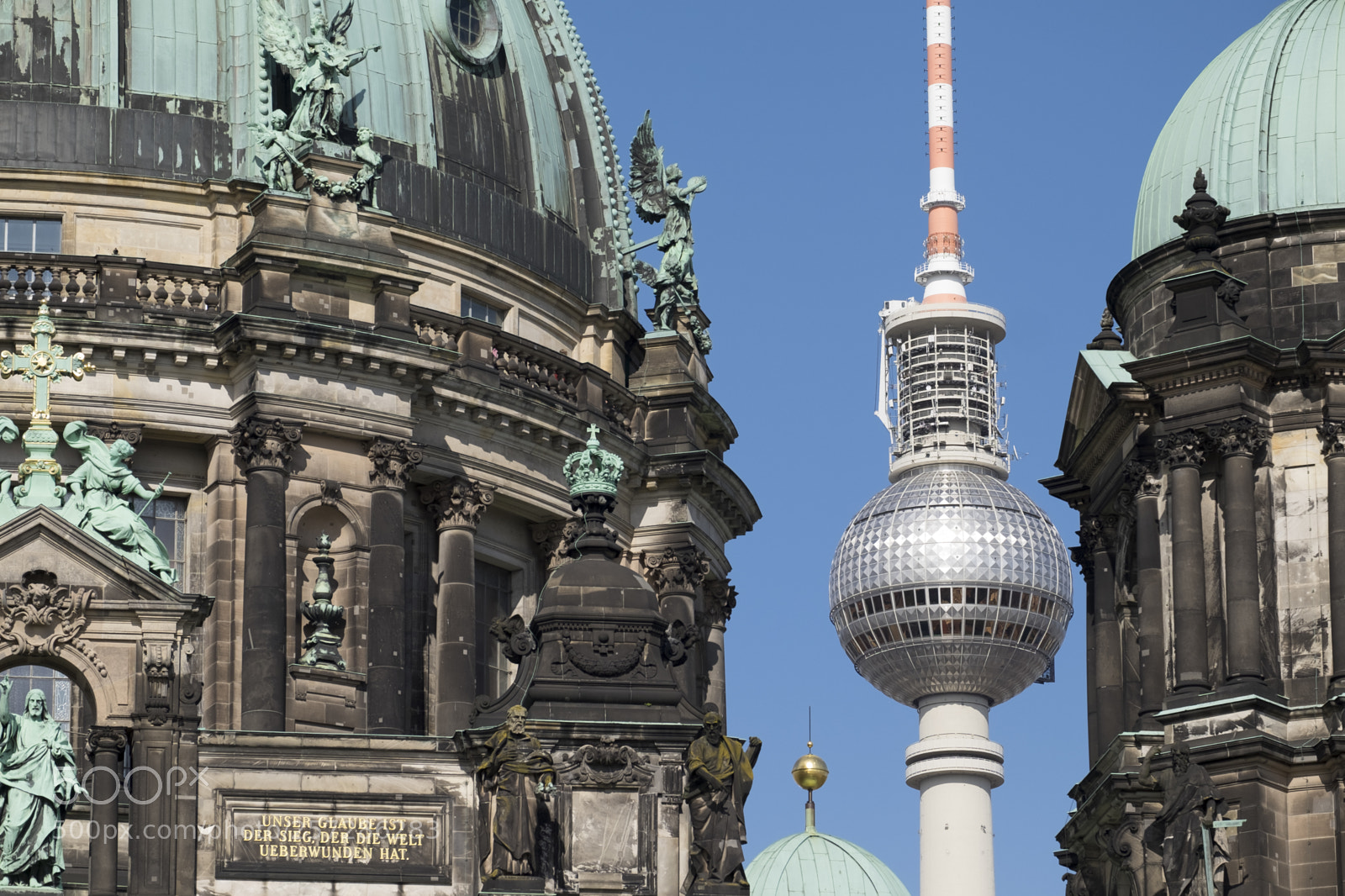 Fujifilm X-T10 sample photo. Berlin famous places photography