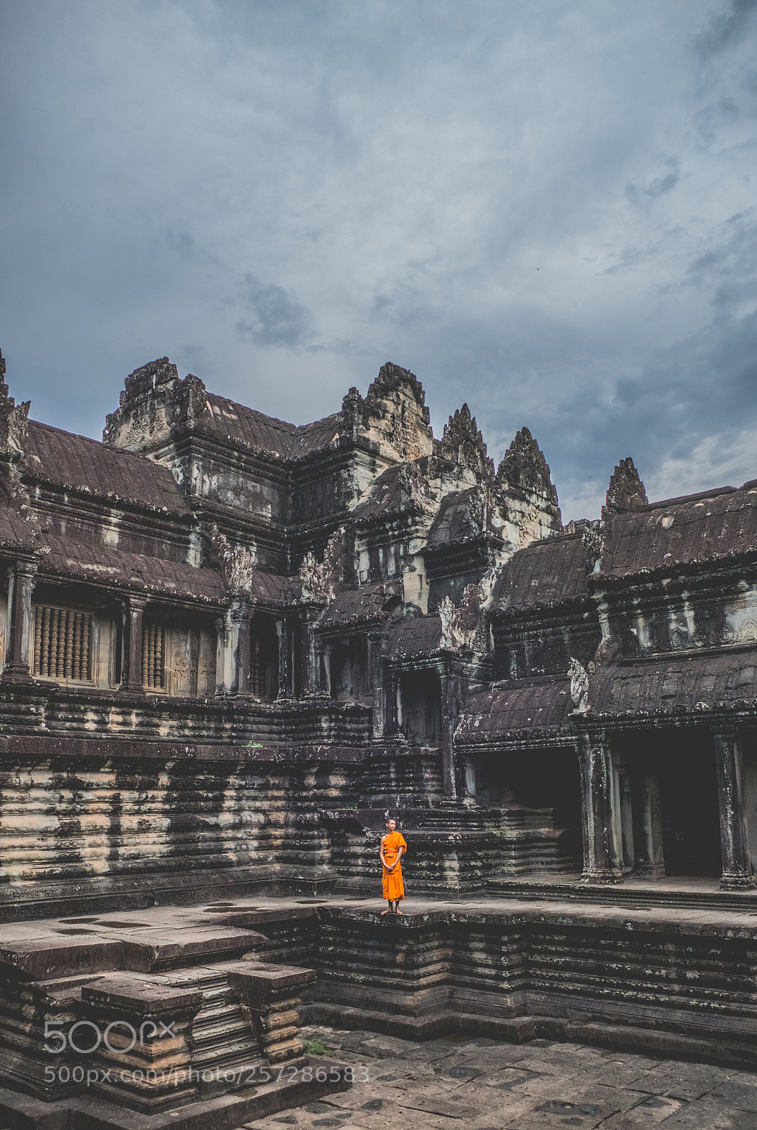 Panasonic Lumix DMC-FZ1000 sample photo. Angkor wat photography