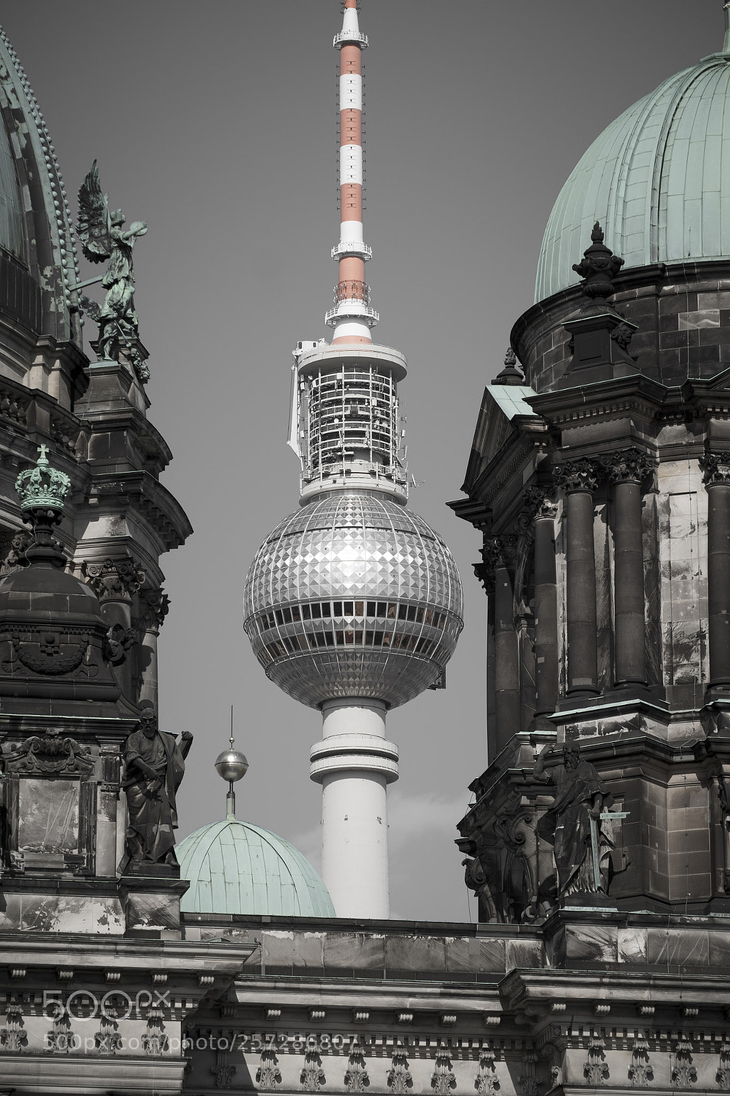 Fujifilm X-T10 sample photo. Berlin famous places photography