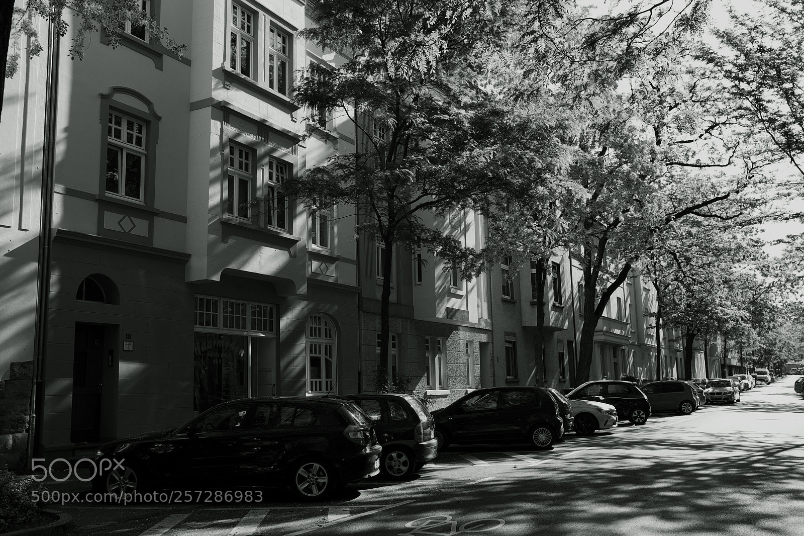 Fujifilm X-E1 sample photo. Ligh shadow bahnstreet, ratingen photography
