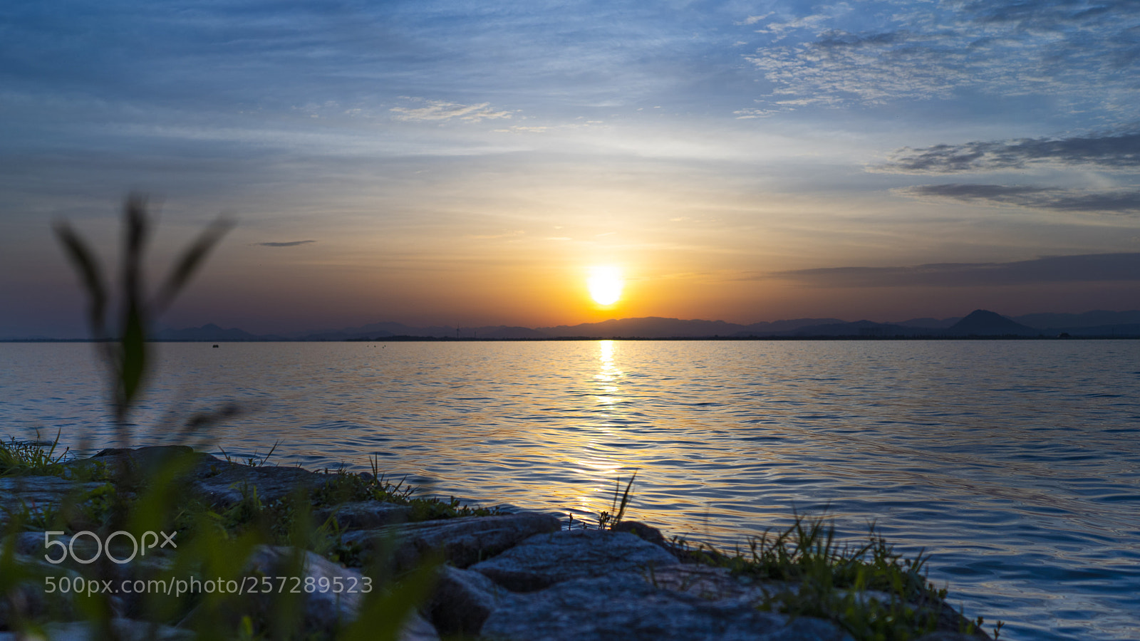 Sony a7R III sample photo. 琵琶湖日出 photography