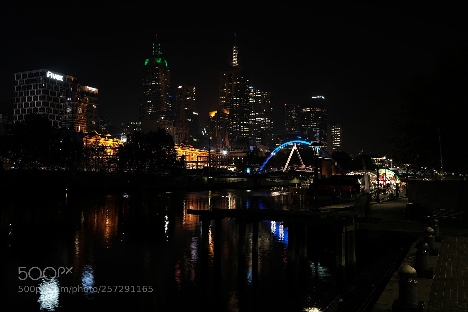 Fujifilm X-Pro2 sample photo. Melbourne at night photography
