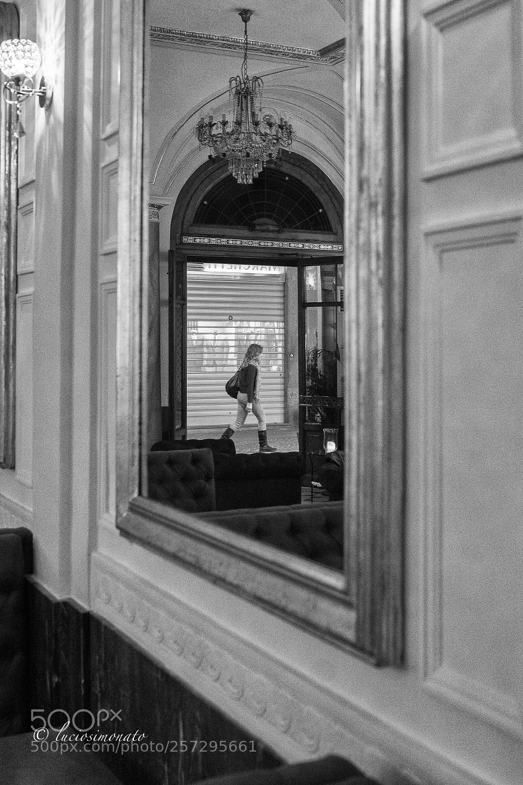 Sony a7R III sample photo. Woman in the mirror photography