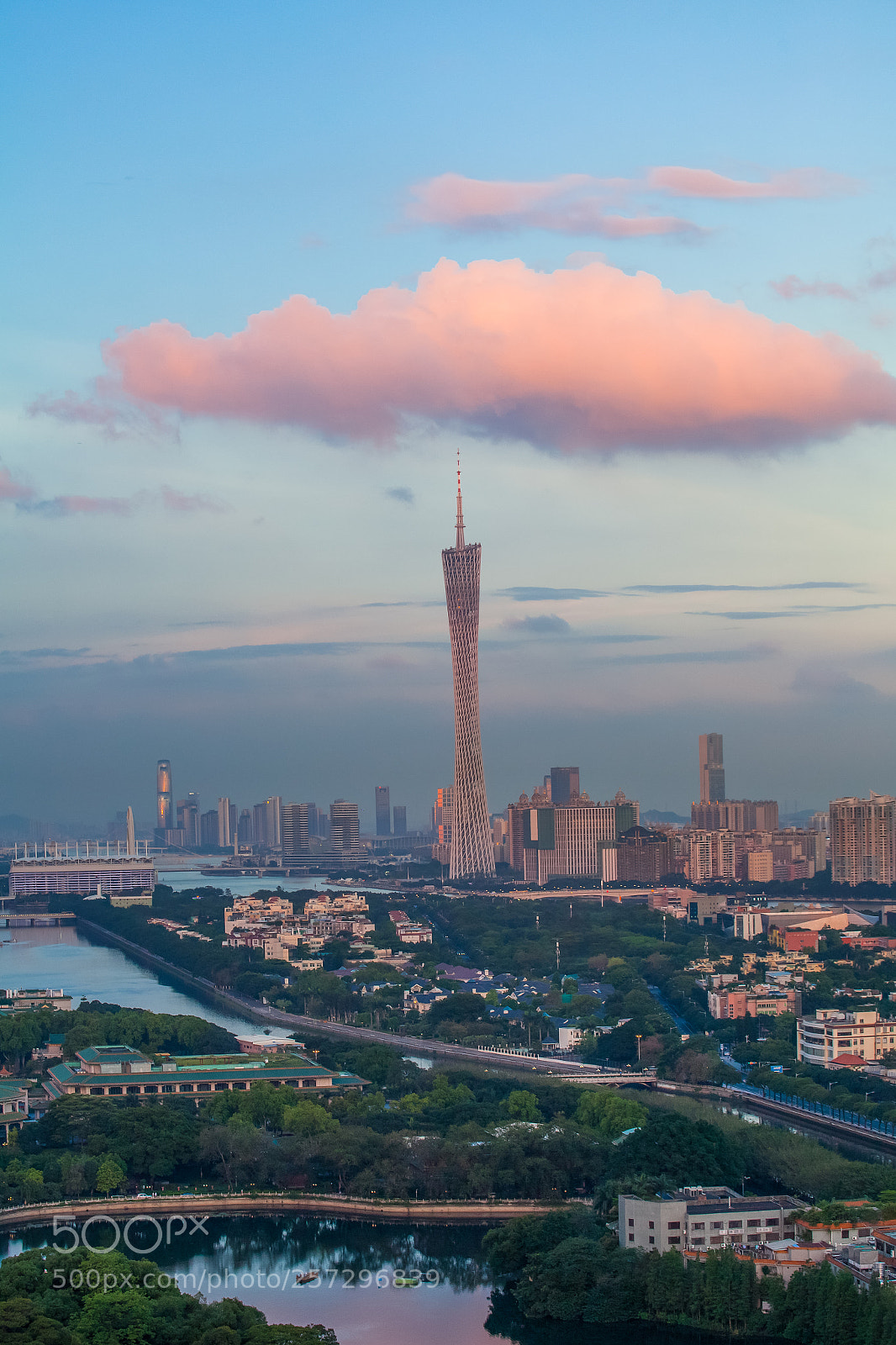 Canon EOS 5D Mark II sample photo. The wayward cloud photography